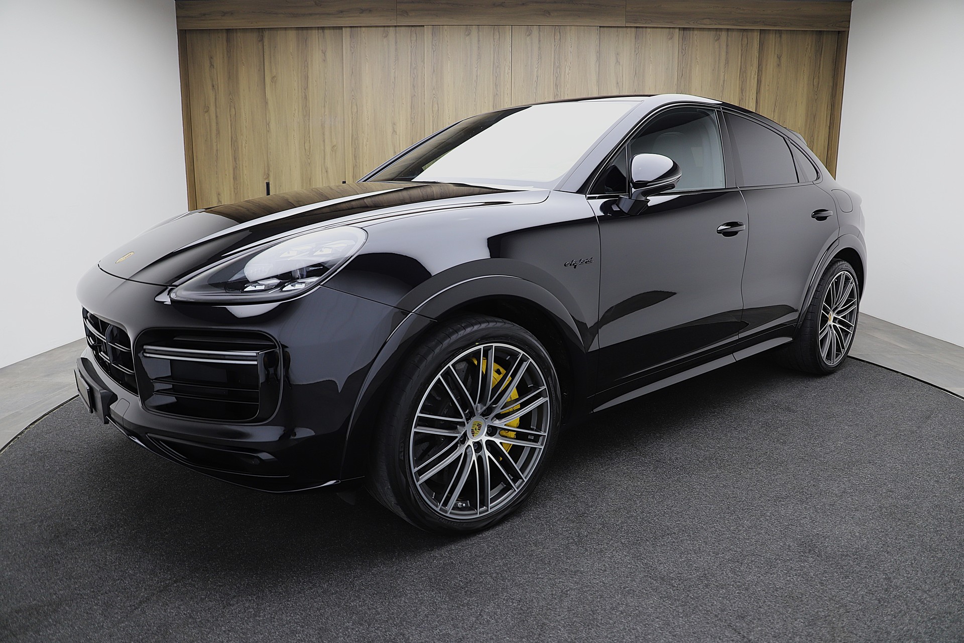 PORSCHE Cayenne Turbo Coupé S E-Hybrid Porsche approved bis 15.12.2027
