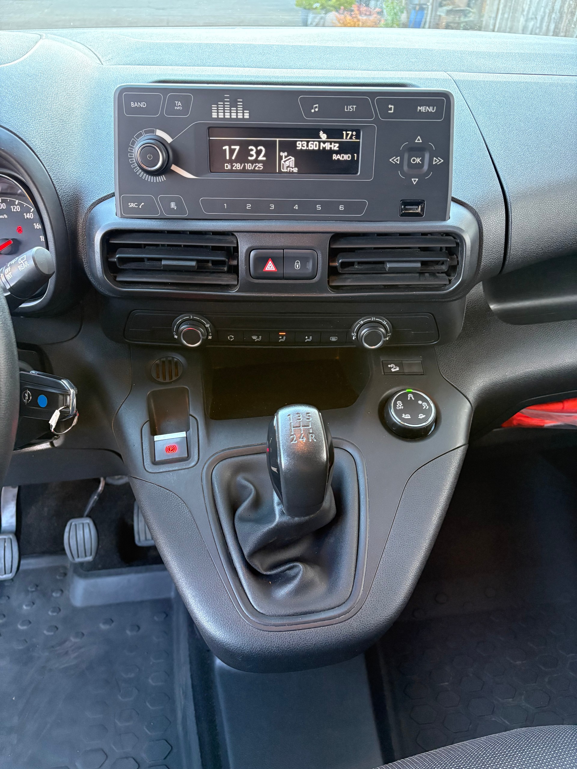 OPEL Combo 1.5 Cargo Enjoy s/s Erhöhte Nutzlast-image-10