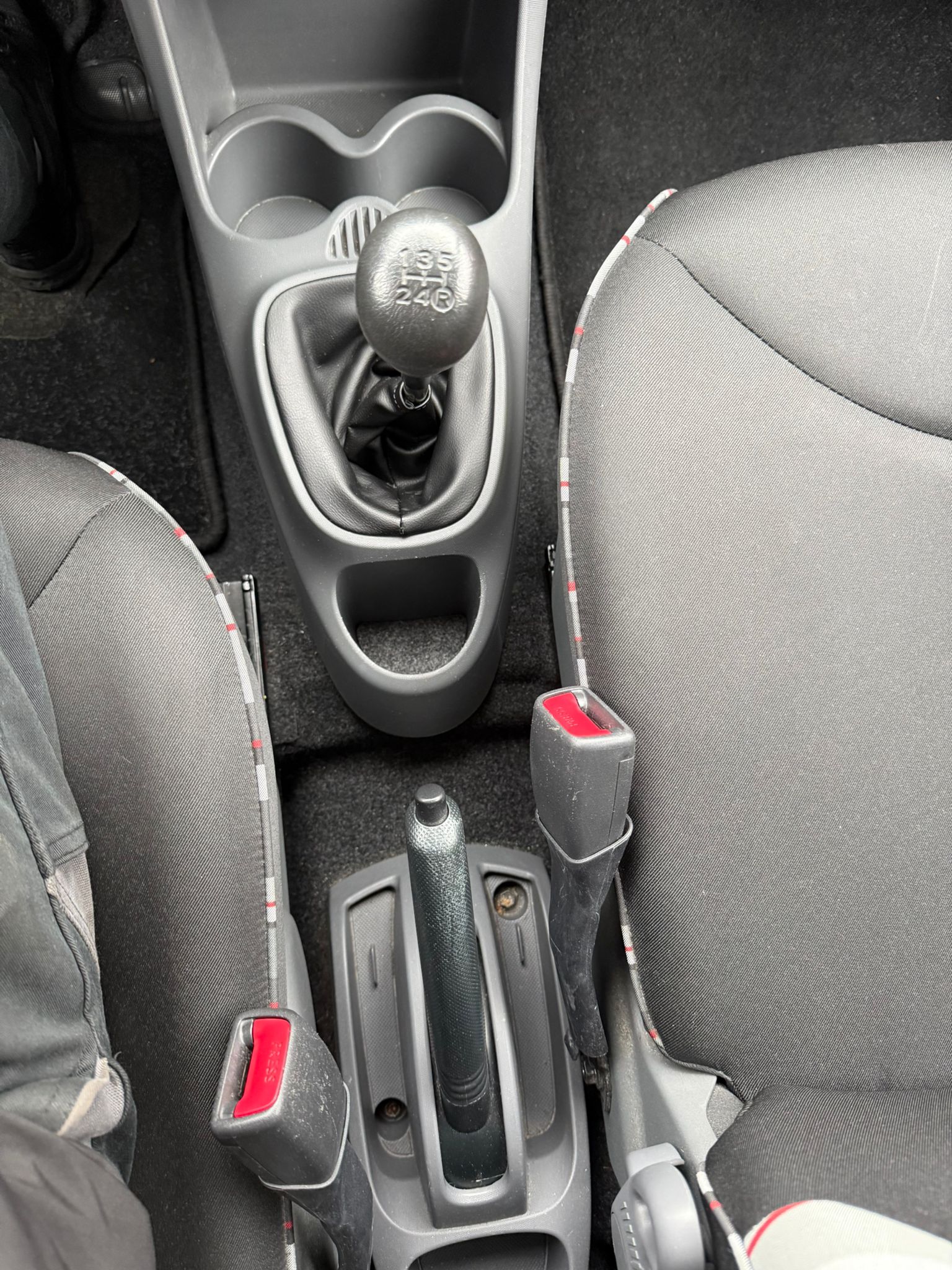 CITROEN C1 1.0i Chic-image-18