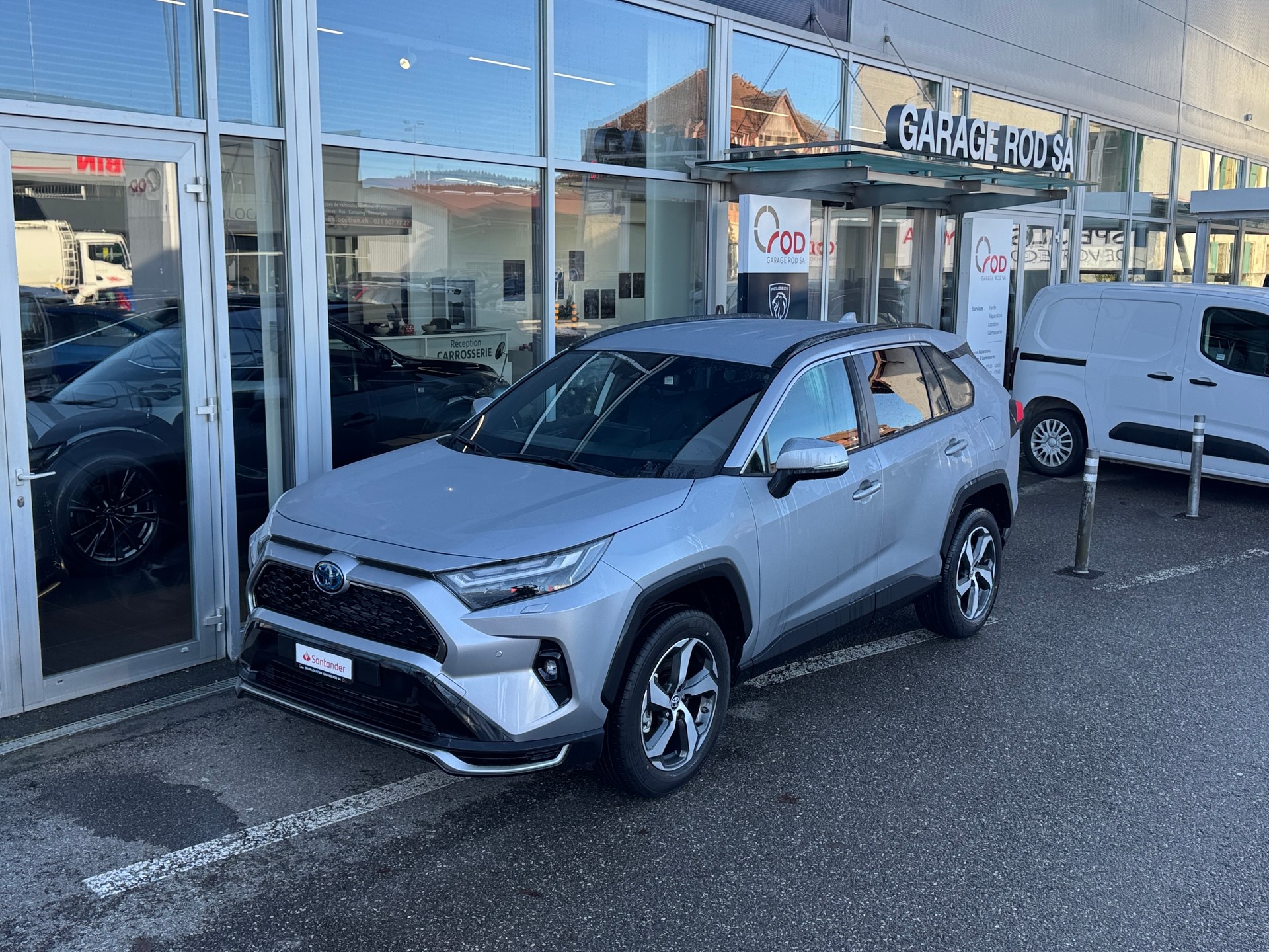 TOYOTA RAV-4 2.5 PHEV Trend e-CVT 4WD-image-0