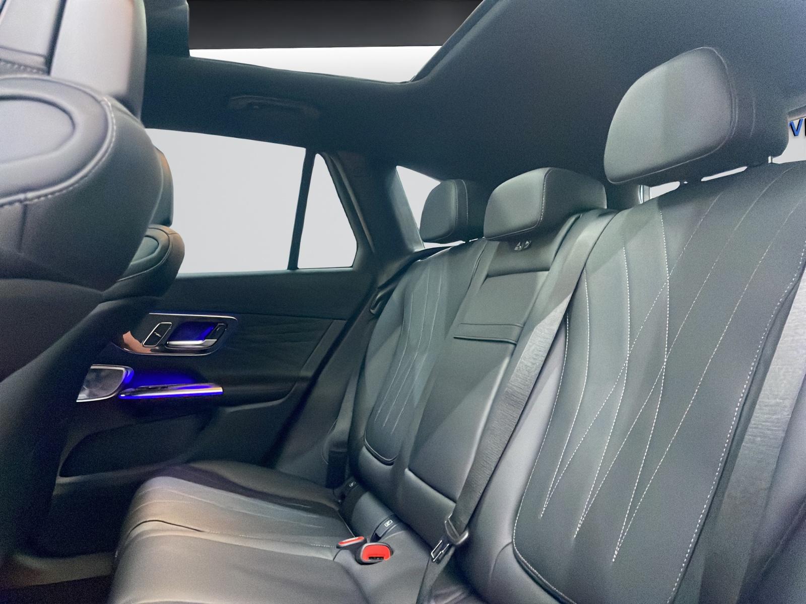 MERCEDES-BENZ GLC 400 e 4MATIC EQ Star AMG Line-image-7