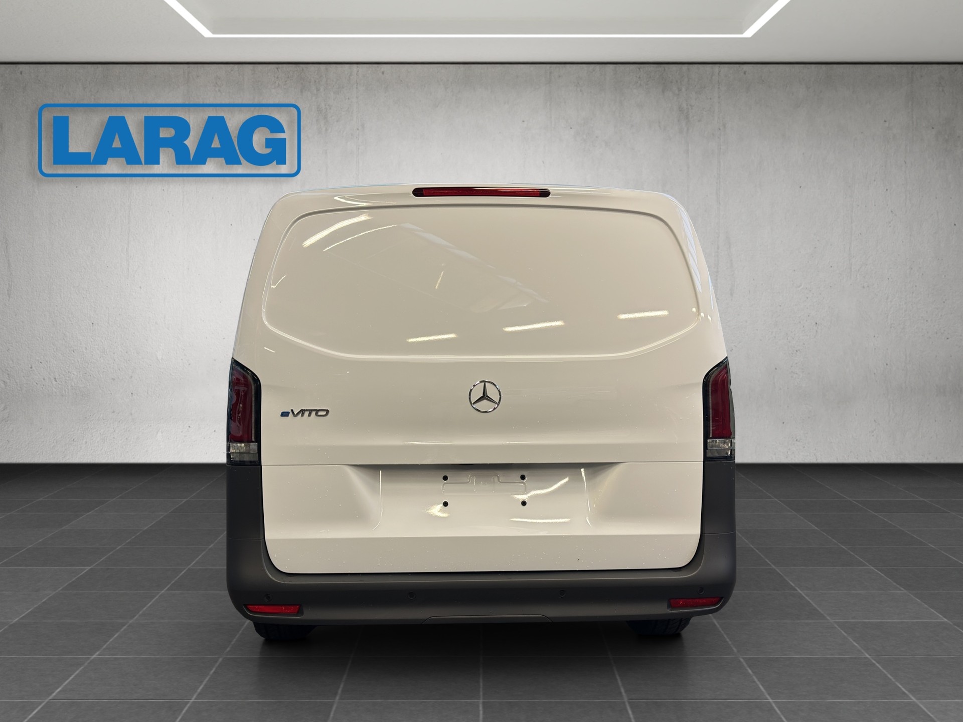 MERCEDES-BENZ eVito Kasten 60kWh Lang-image-4
