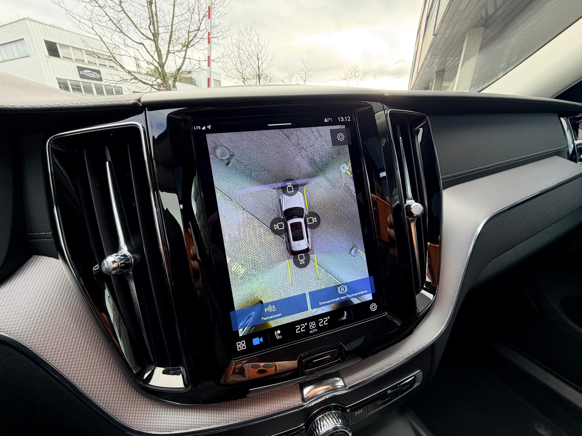 VOLVO XC60 T6 eAWD Inscription Expression Geartronic-image-13