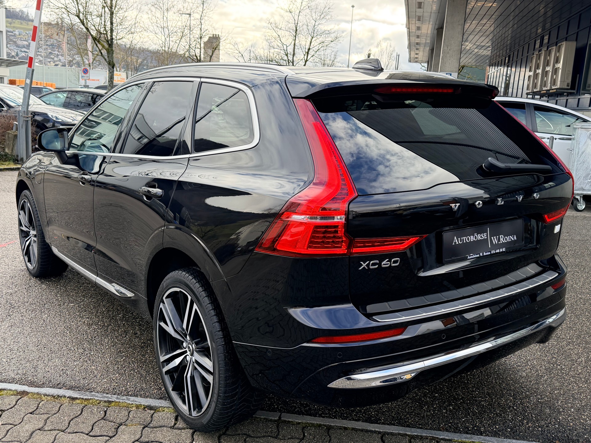 VOLVO XC60 T6 eAWD Inscription Expression Geartronic-image-4