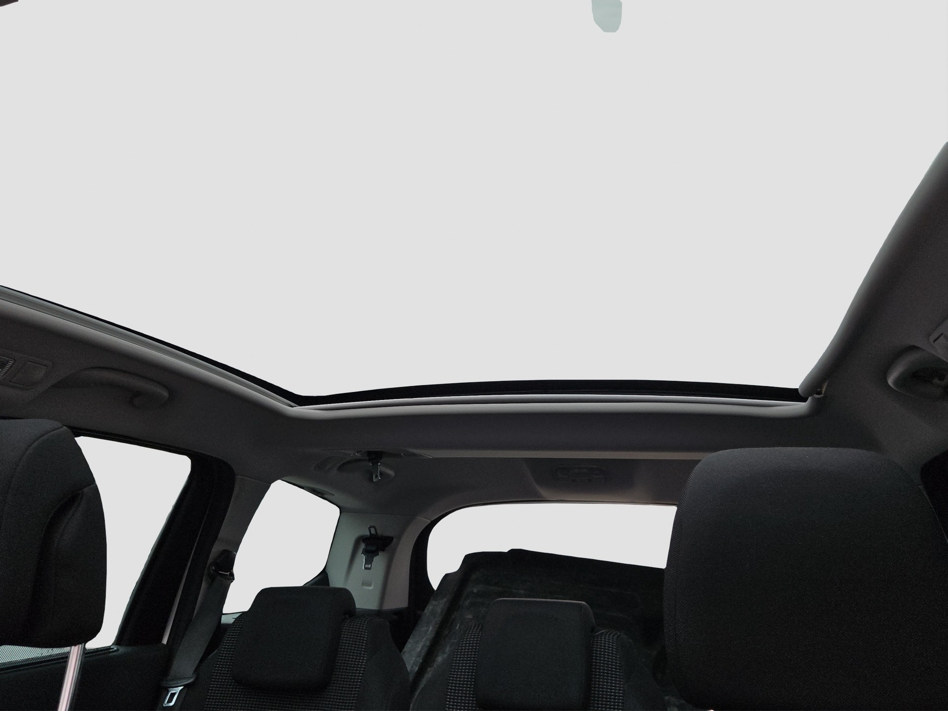 PEUGEOT 5008 1.6 16V T Family-image-7