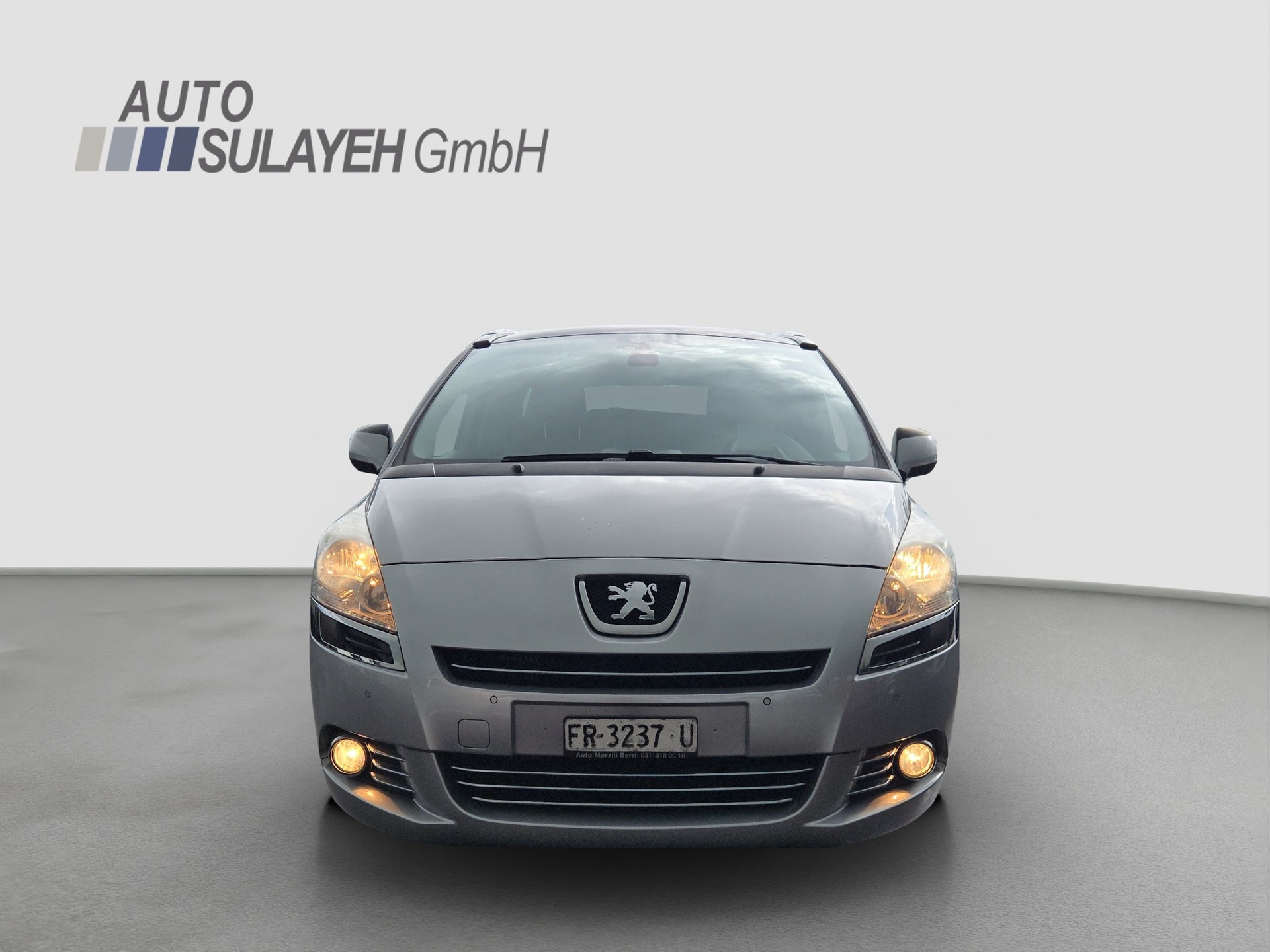 PEUGEOT 5008 1.6 16V T Family-image-6