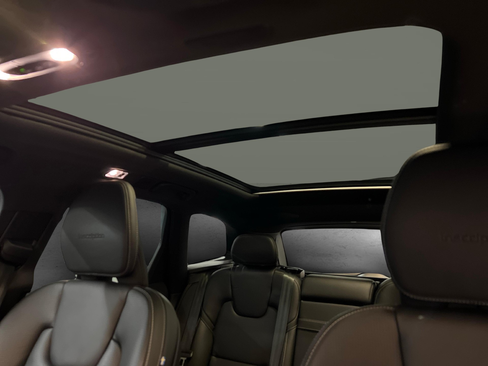 VOLVO XC60 2.0 T8 TE Inscription eAWD-image-13