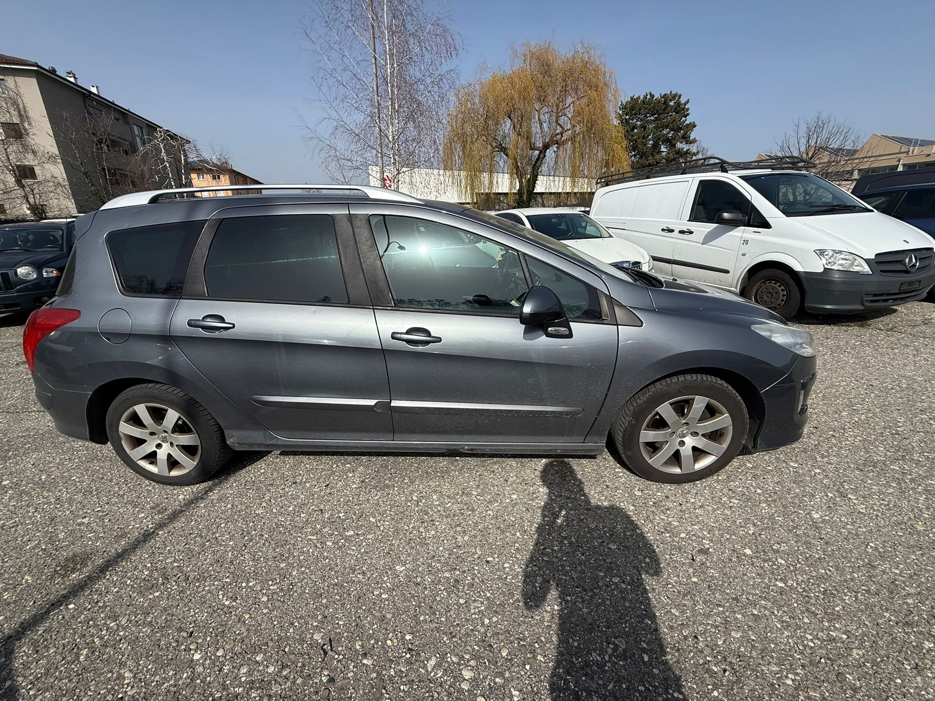 PEUGEOT 308 SW 1.6 HDI Trendy-image-3