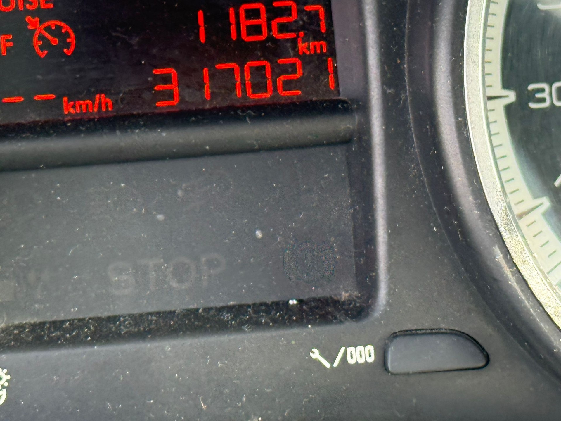 PEUGEOT 308 SW 1.6 HDI Trendy-image-11