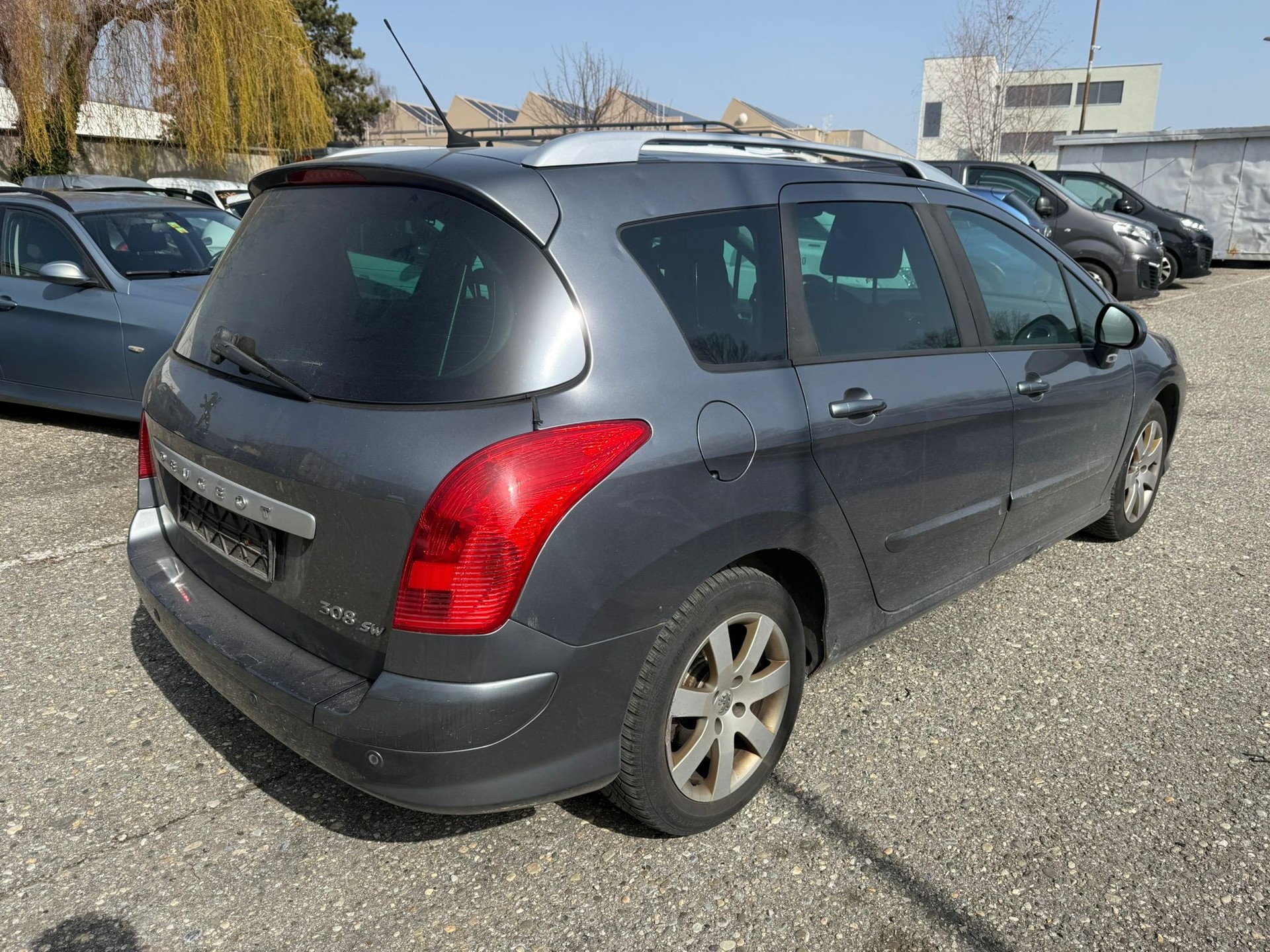 PEUGEOT 308 SW 1.6 HDI Trendy-image-6