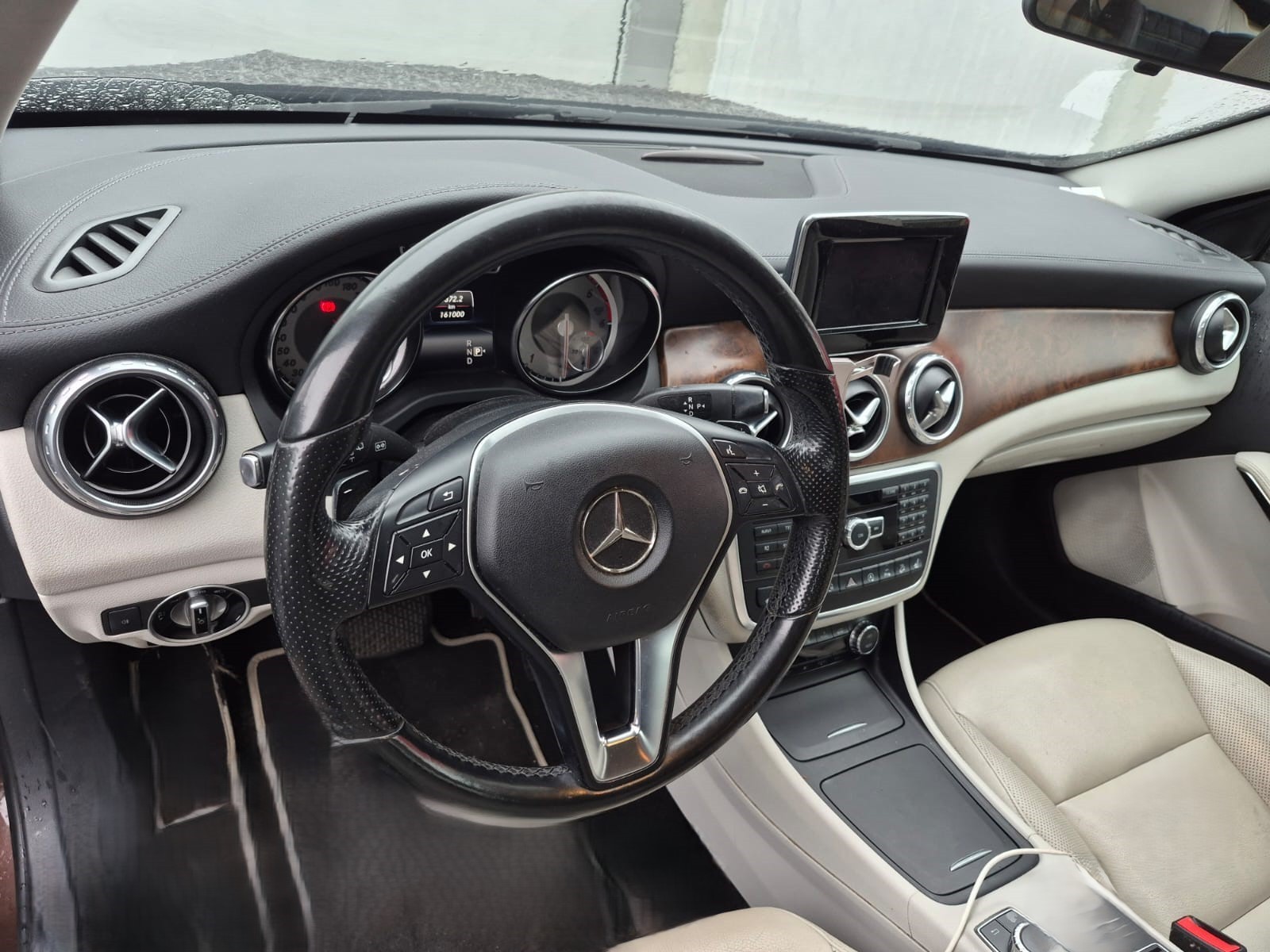 MERCEDES-BENZ GLA 200 CDI 4Matic 7G-DCT-image-3