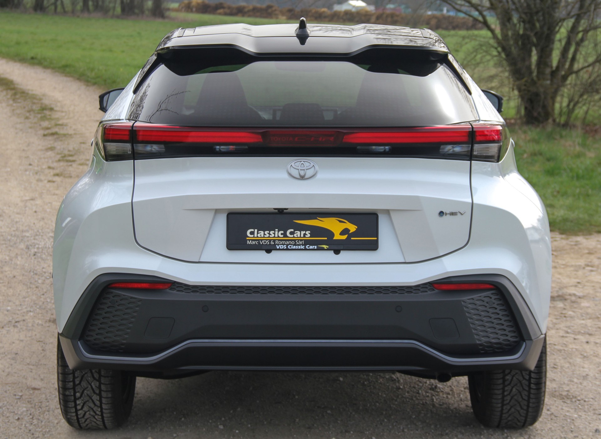TOYOTA C-HR 2.0 HSD CVT Trend Team Player 🇯🇵 ⭐⭐⭐⭐⭐-image-23