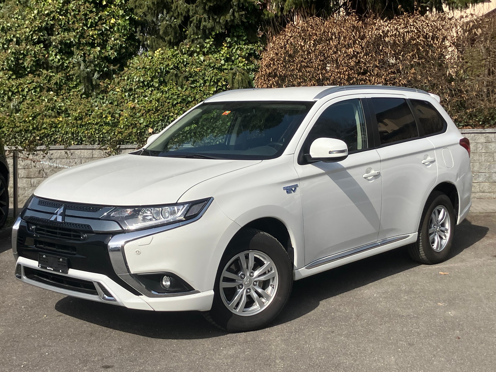 MITSUBISHI Outlander 2.4 PHEV Value 4WD Automatic