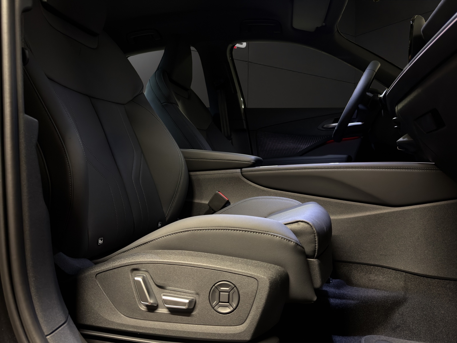 AUDI Q3 SUV TFSI quattro 195 kW S tronic-image-14