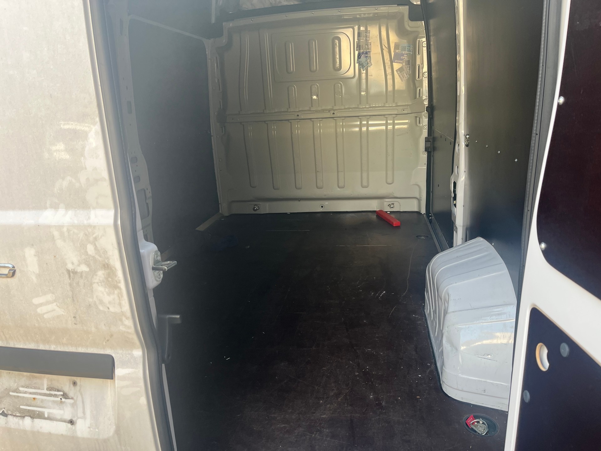 FIAT Ducato 33 L1H1 Swiss-image-5