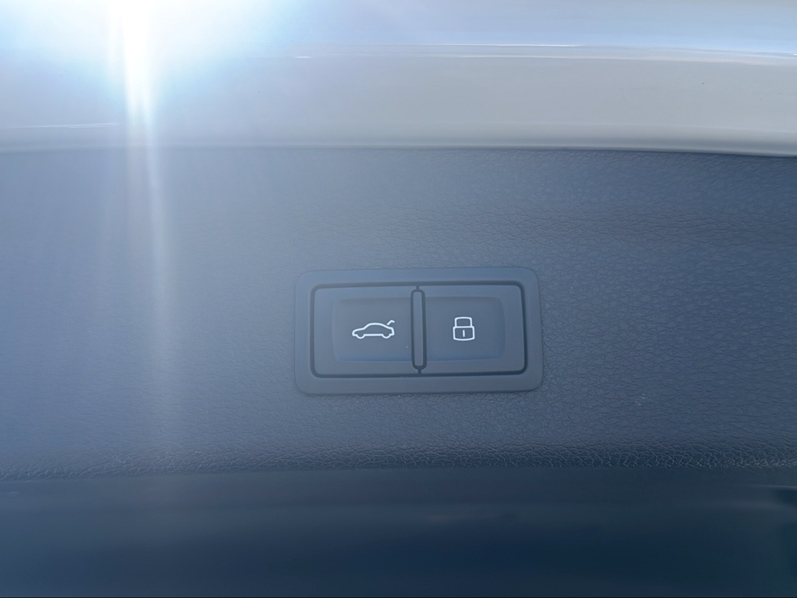 AUDI Q3 35 TFSI S line Attraction S-tronic-image-19