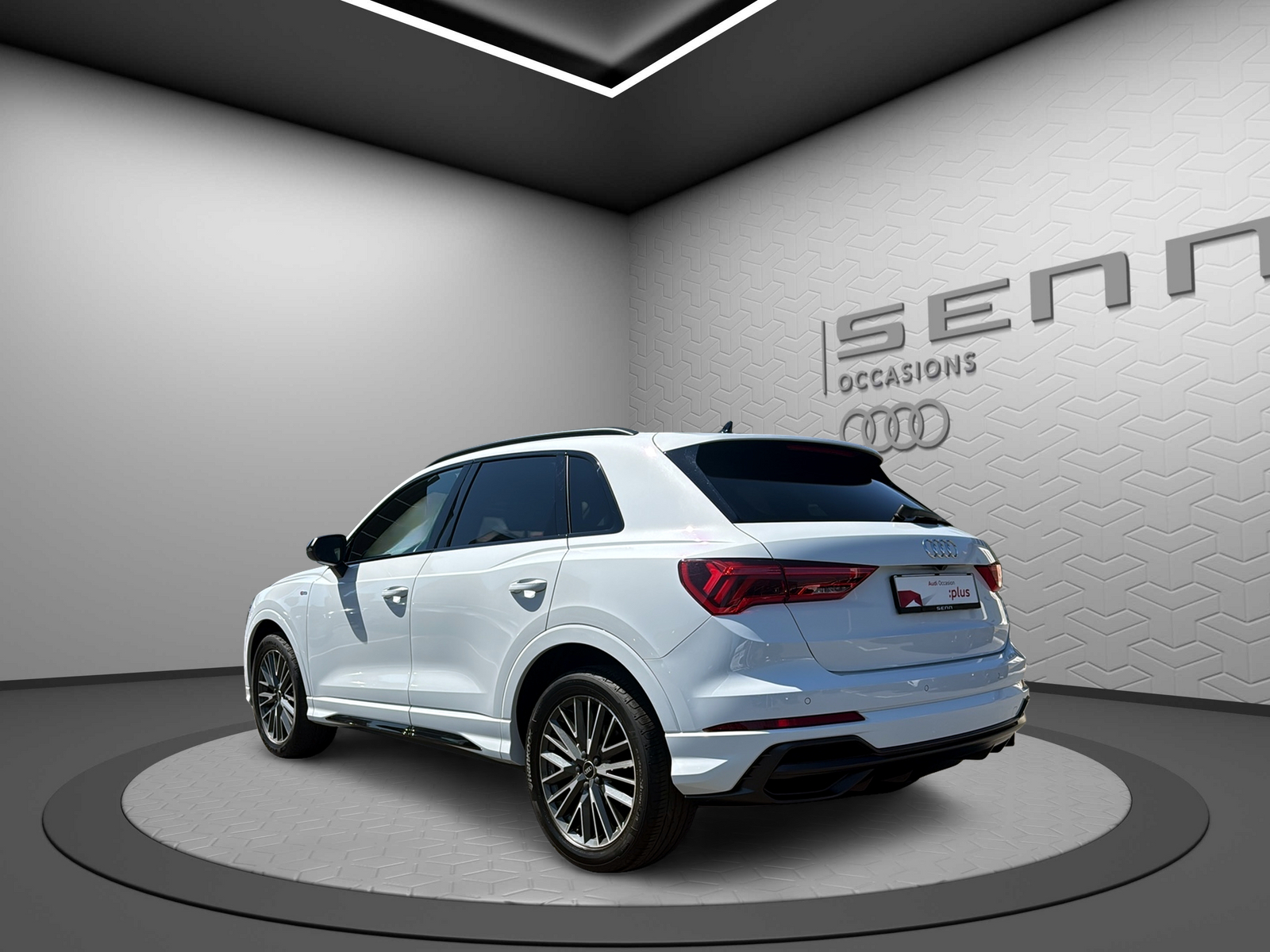 AUDI Q3 35 TFSI S line Attraction S-tronic-image-3