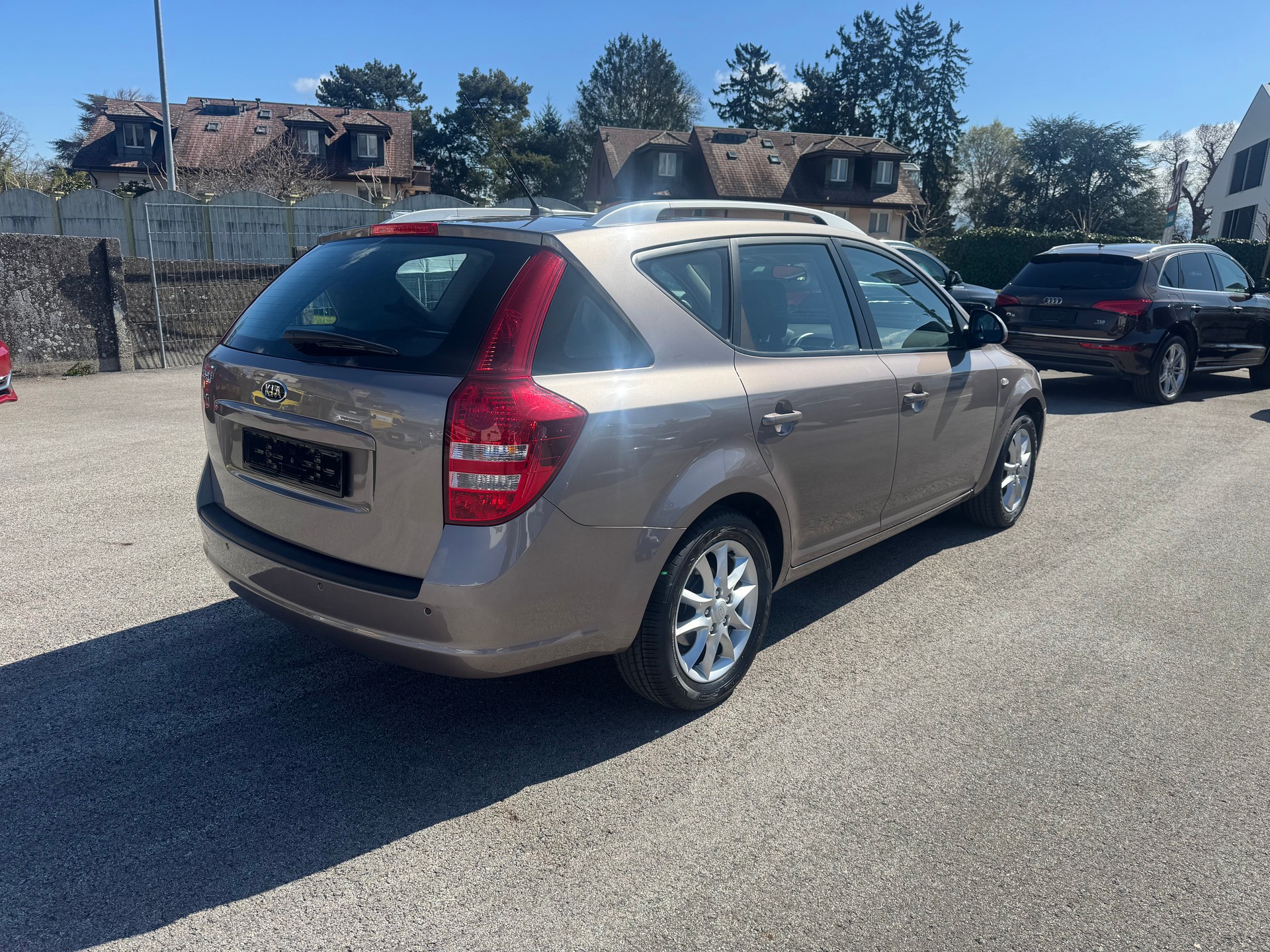 KIA Cee'd Sporty Wagon 1.6 16V Style Automatic-image-5