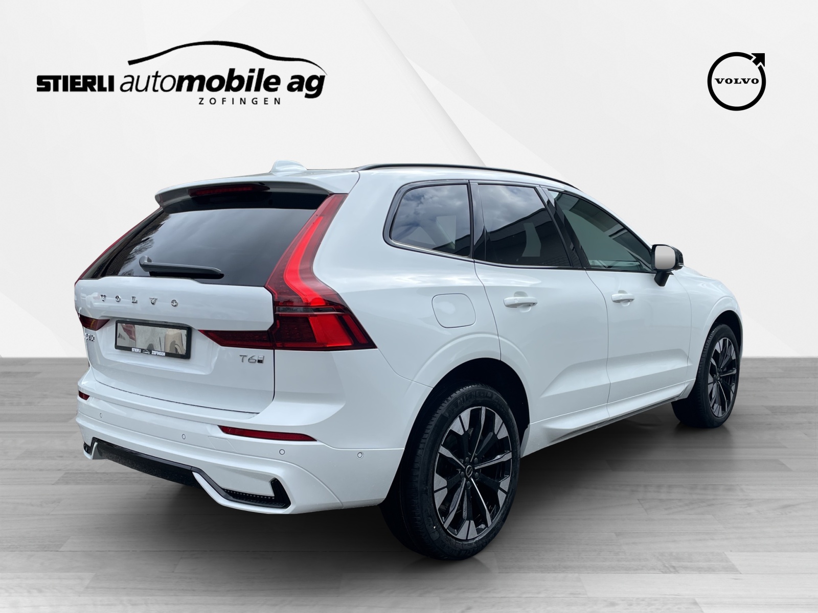 VOLVO XC60 2.0 T6 TE Ultra Dark eAWD-image-4