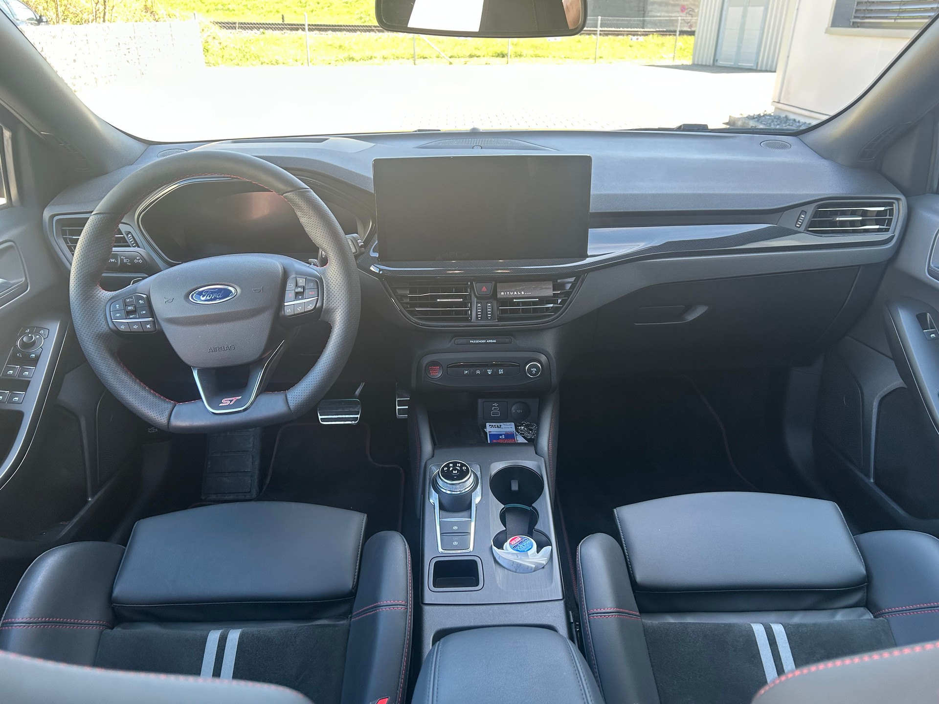 FORD Focus 2.3 ST X Automat-image-12