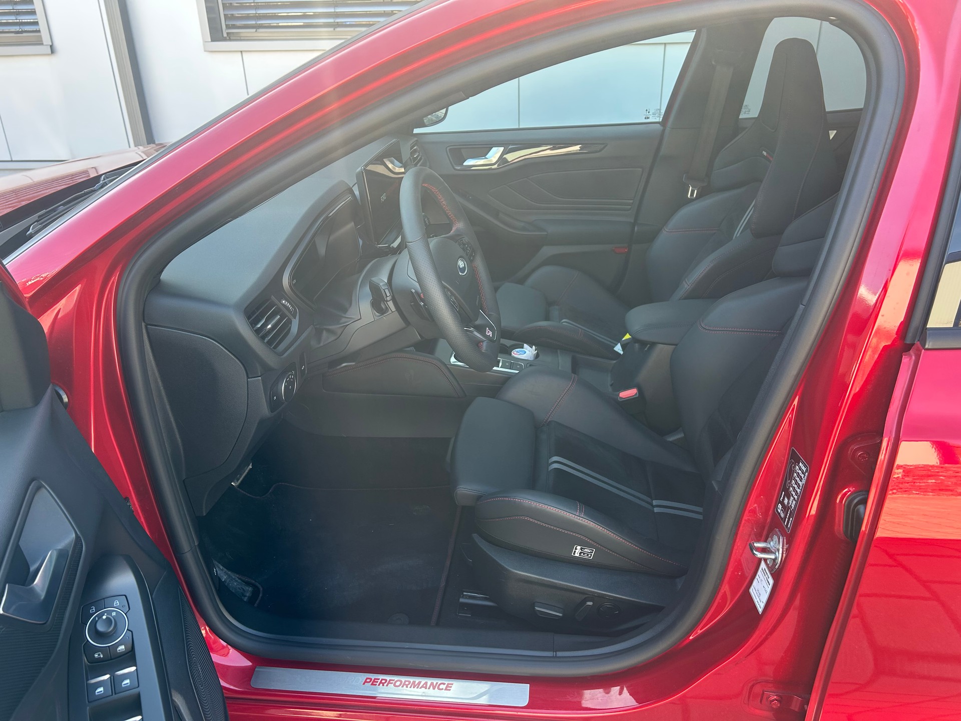 FORD Focus 2.3 ST X Automat-image-11