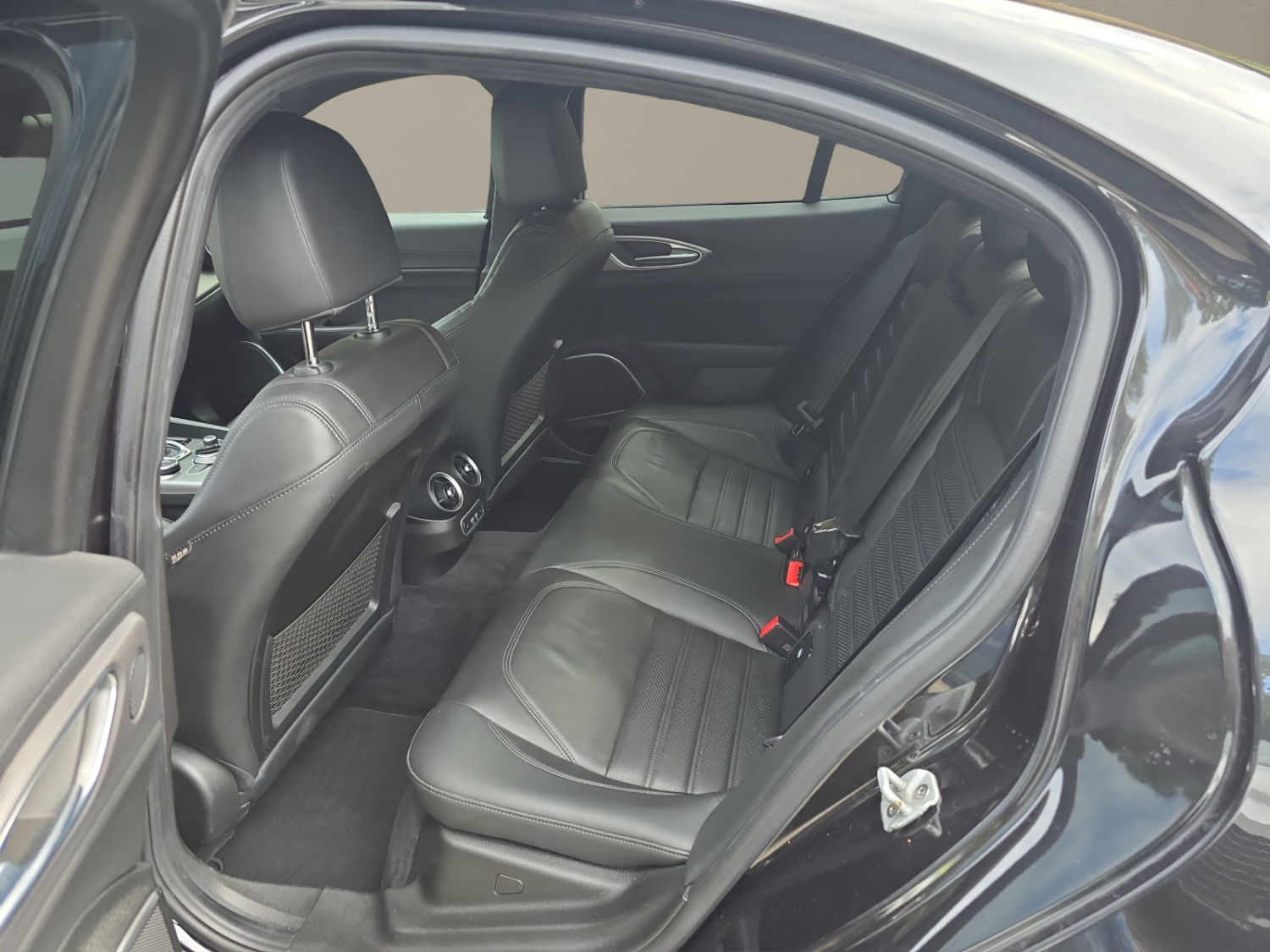ALFA ROMEO Giulia 2.0 Q4 Veloce-image-15