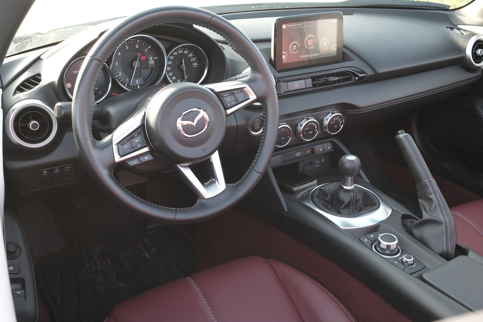 MAZDA MX-5 SKYACTIV-G 184 100TH Anniversary-image-2