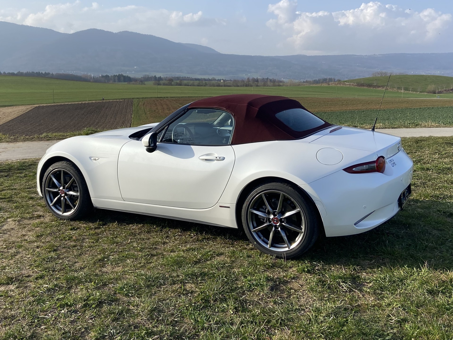 MAZDA MX-5 SKYACTIV-G 184 100TH Anniversary-image-5