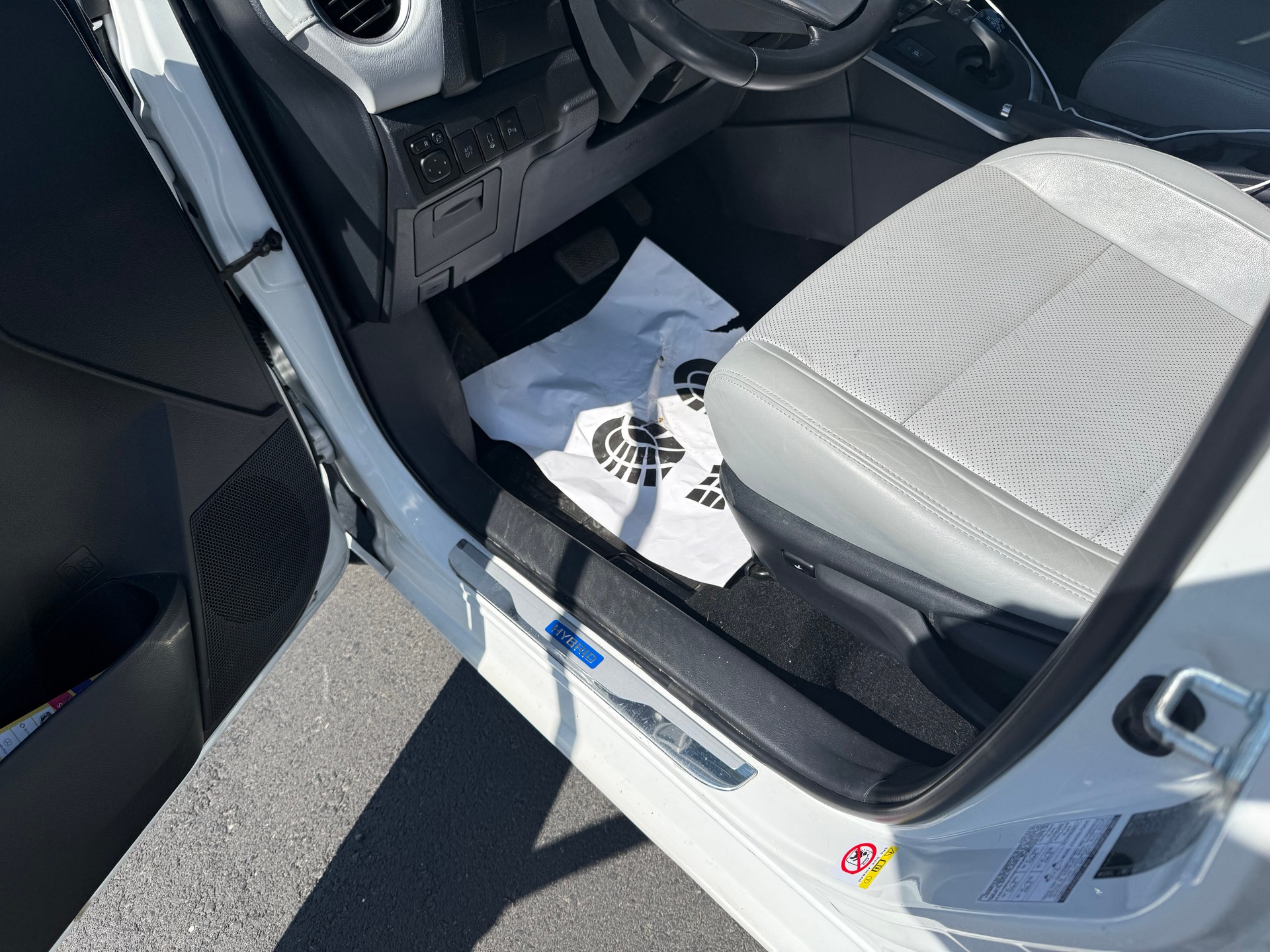 TOYOTA Auris Touring Sports 1.8 16V HSD Linea Luna-image-4