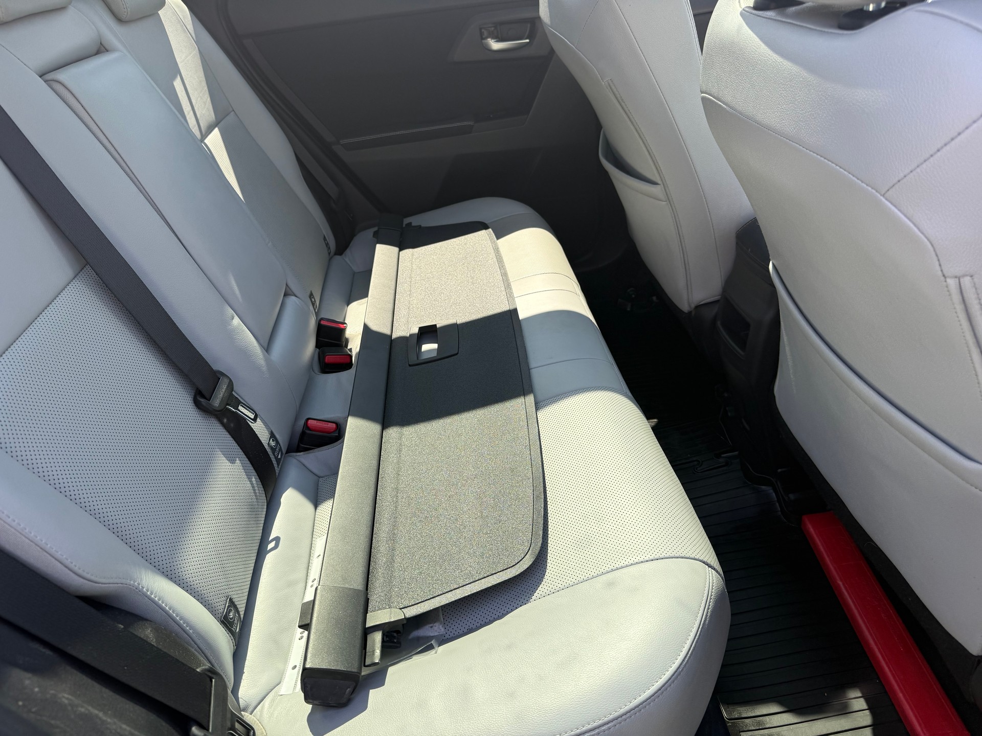 TOYOTA Auris Touring Sports 1.8 16V HSD Linea Luna-image-8