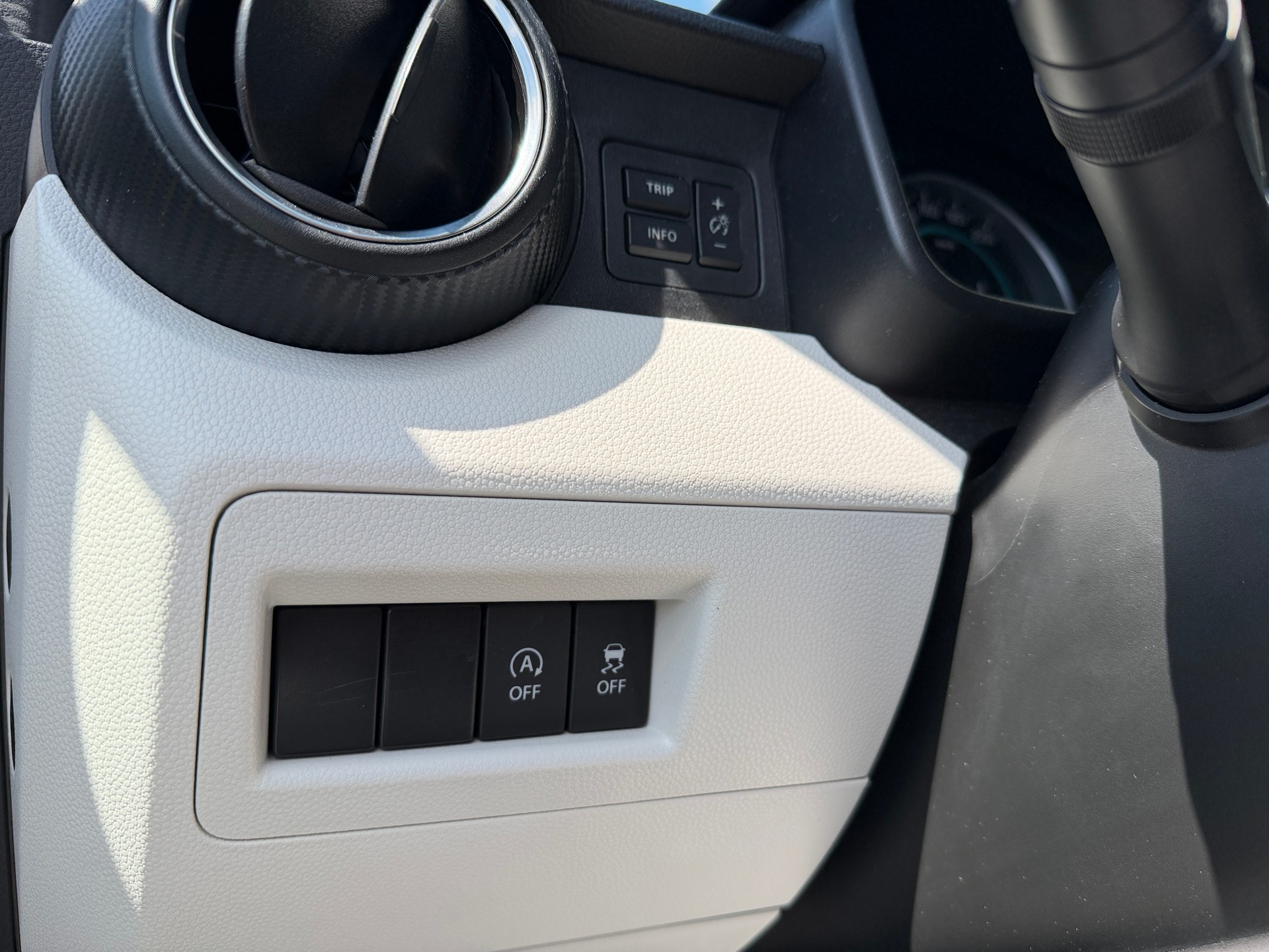 SUZUKI Ignis 1.2i Piz Sulai Top Hybrid 4x4-image-19