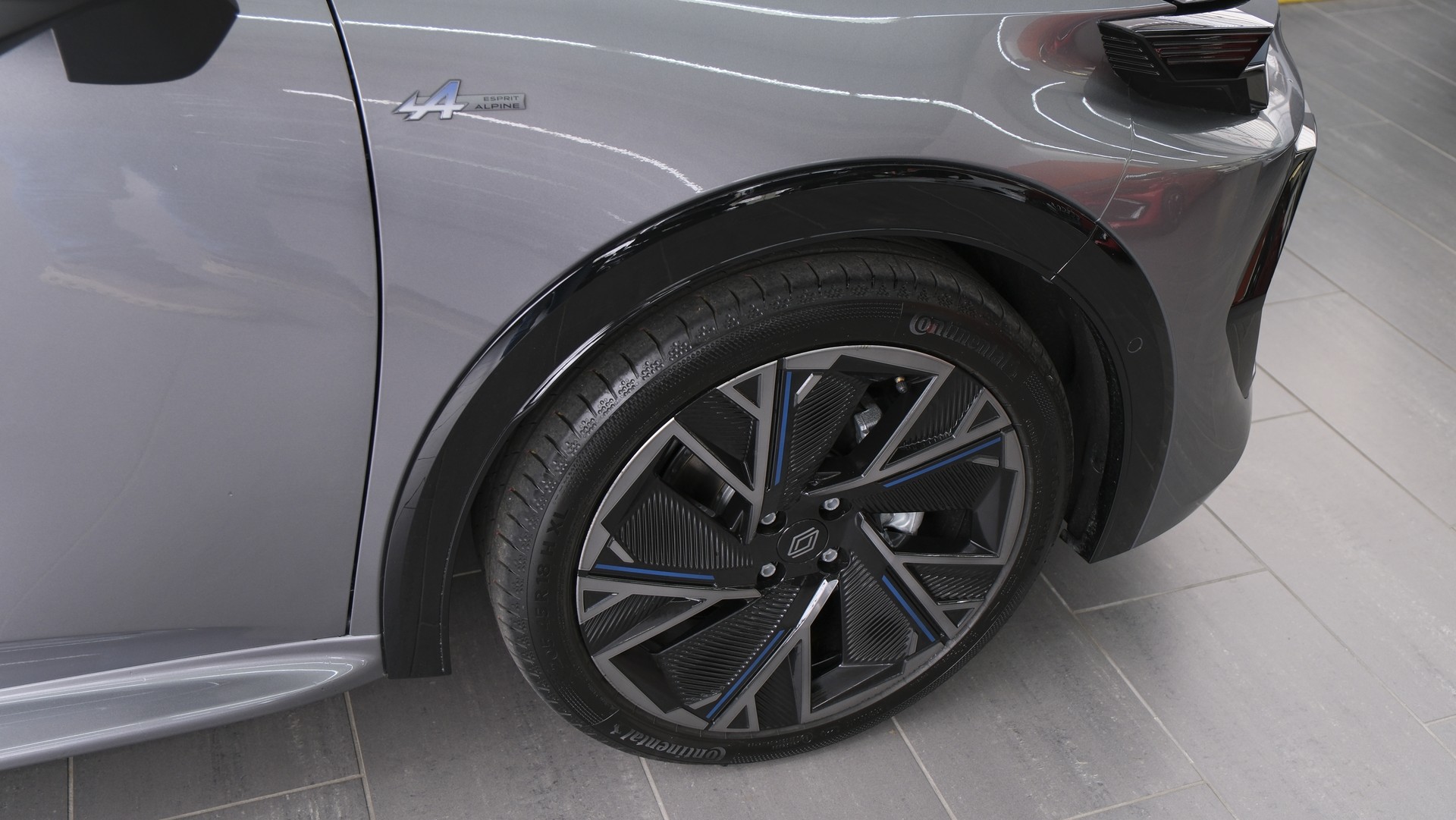 RENAULT Clio 1.8 E-Tech Esprit Alpine " Vollausstattung "-image-25