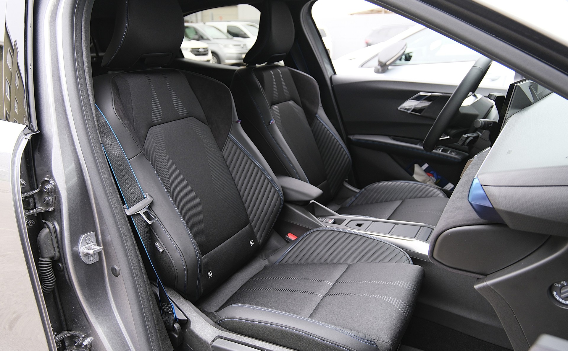 RENAULT Clio 1.8 E-Tech Esprit Alpine " Vollausstattung "-image-22