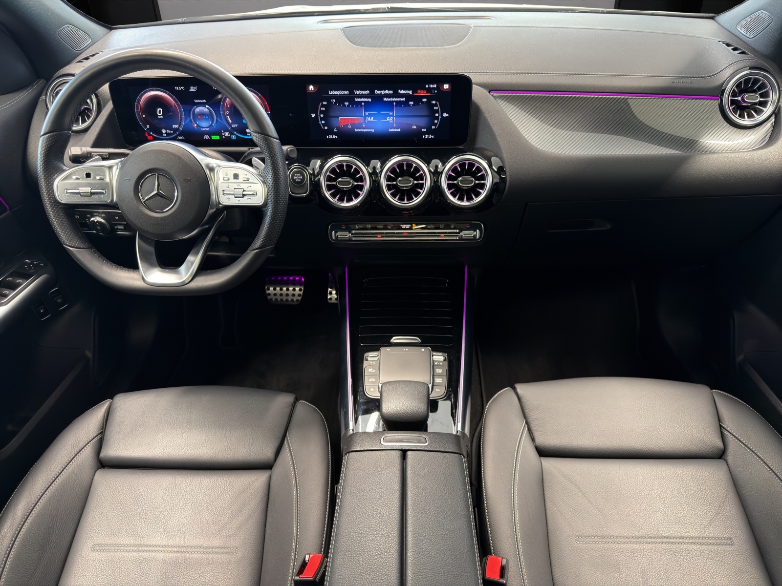 MERCEDES-BENZ GLA 250e AMG Line 8G-DCT-image-9