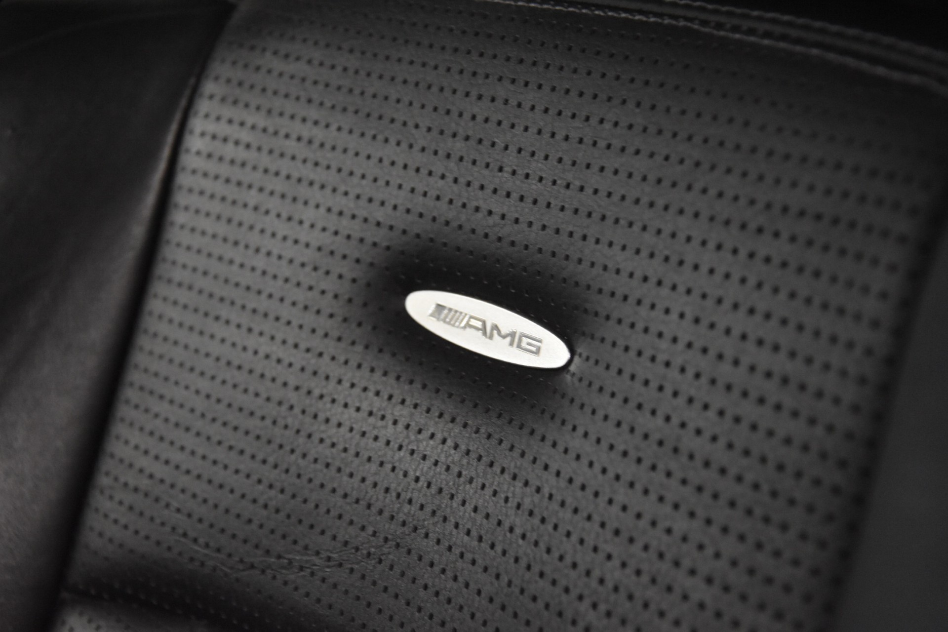 MERCEDES-BENZ E 55 AMG Avantgarde Automatic-image-28