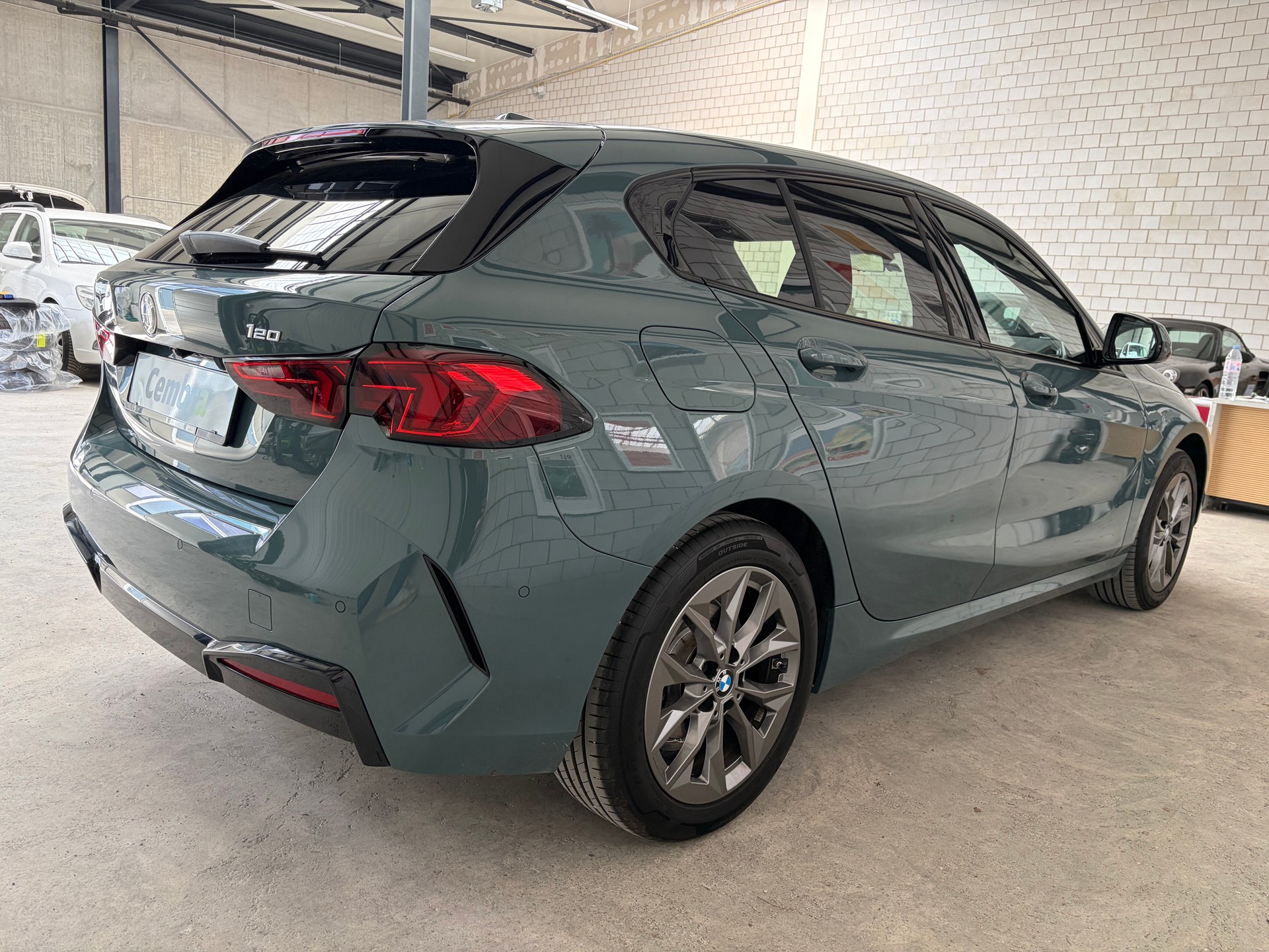 BMW 120 Steptronic-image-3