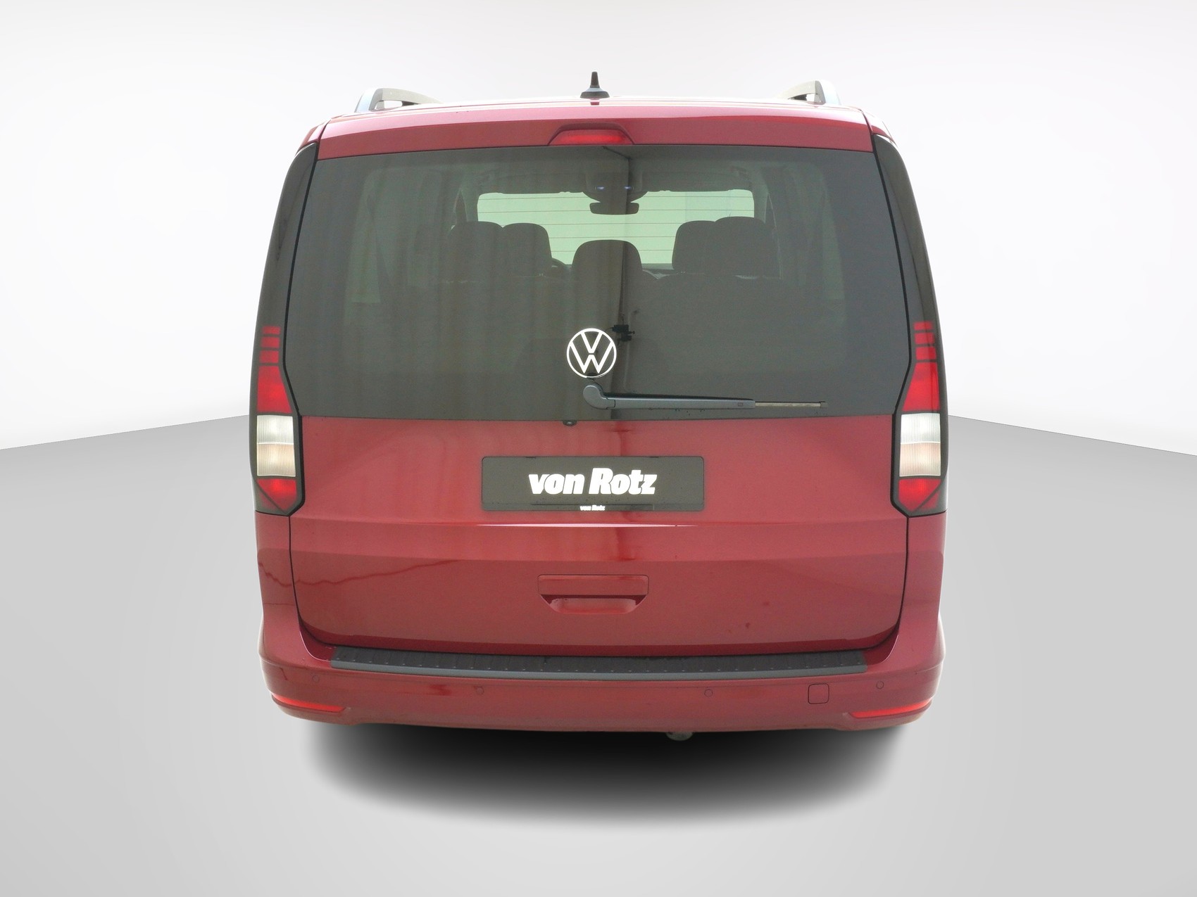 VW Caddy Maxi Outdoor 2.0 TDI 4Motion-image-2