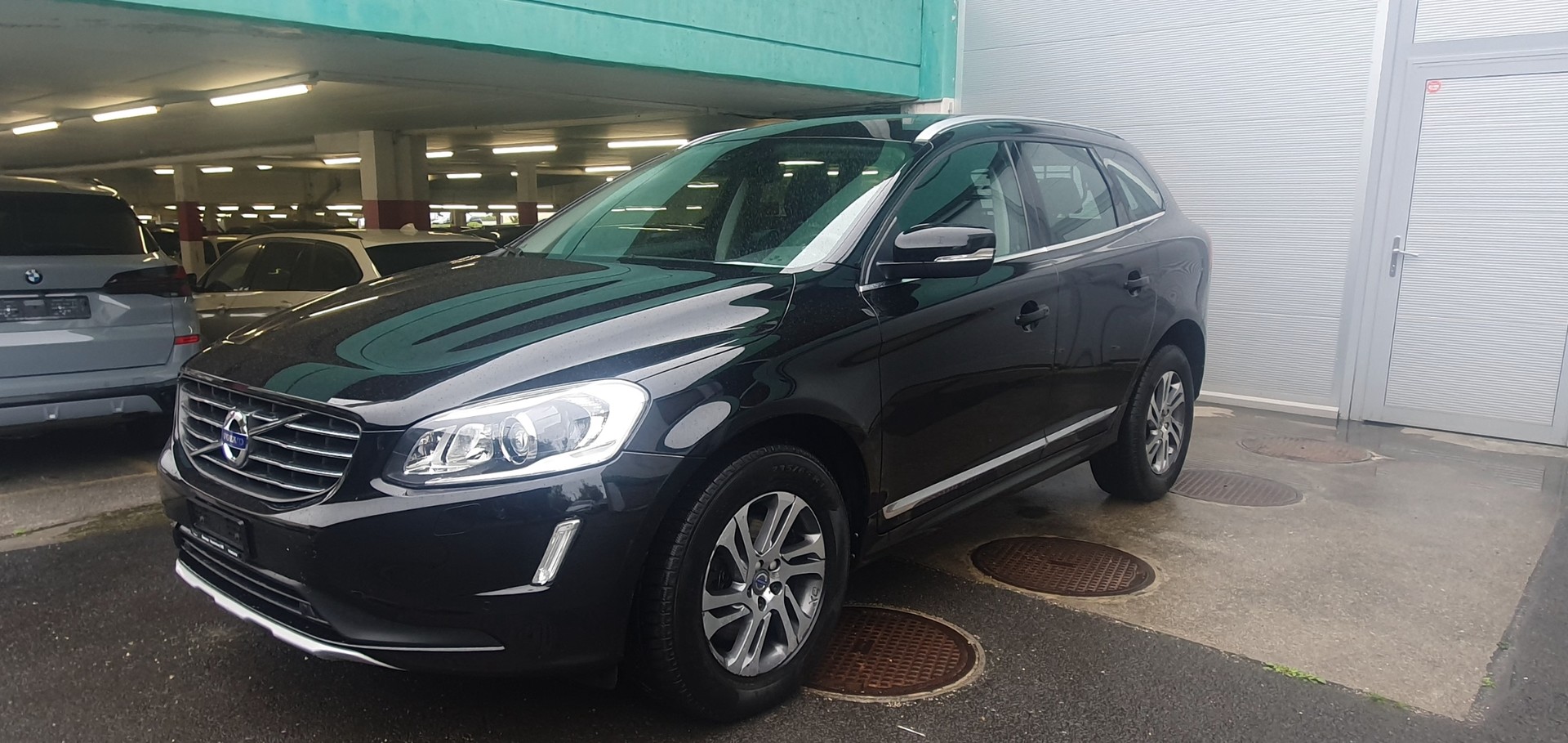 VOLVO XC60 2.4 turbo Diesel-image-6