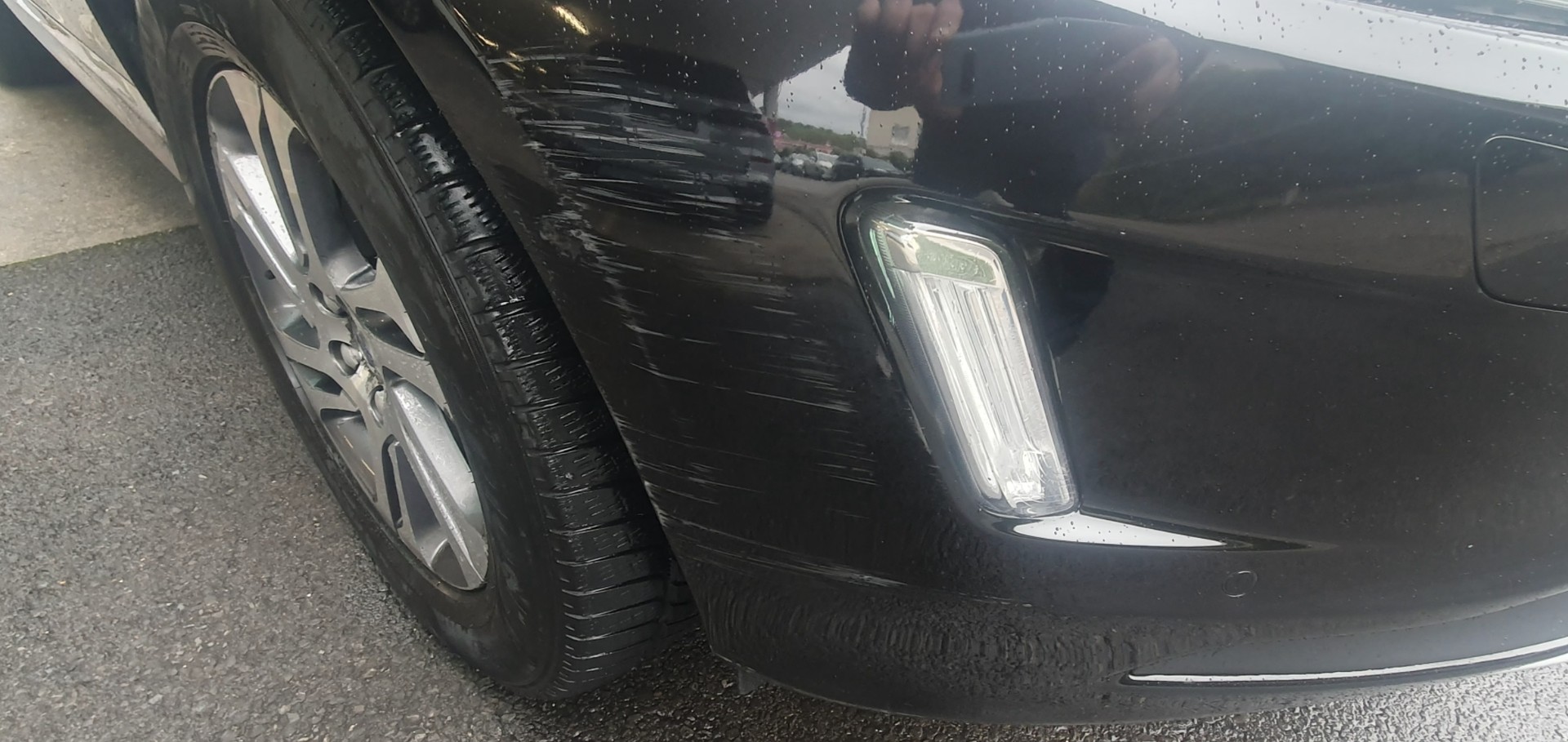 VOLVO XC60 2.4 turbo Diesel-image-12