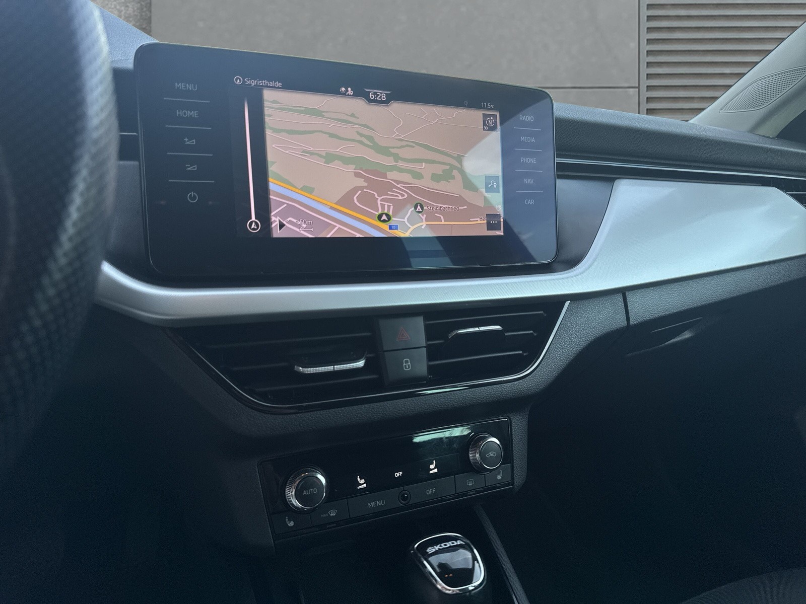 SKODA Scala 1.5 TSI ACT Drive 125 DSG-image-13