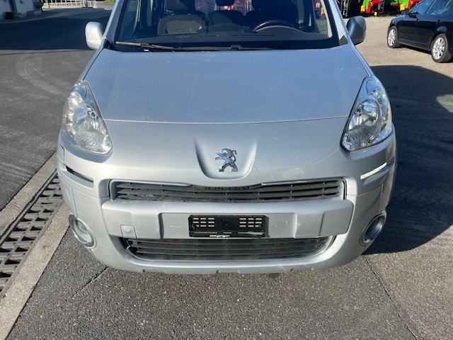 PEUGEOT Partner 1.6 Family-image-3