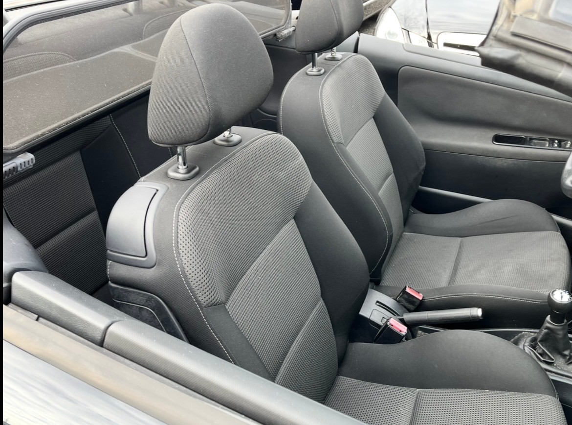 PEUGEOT 207 CC 1.6 16V Allure-image-10