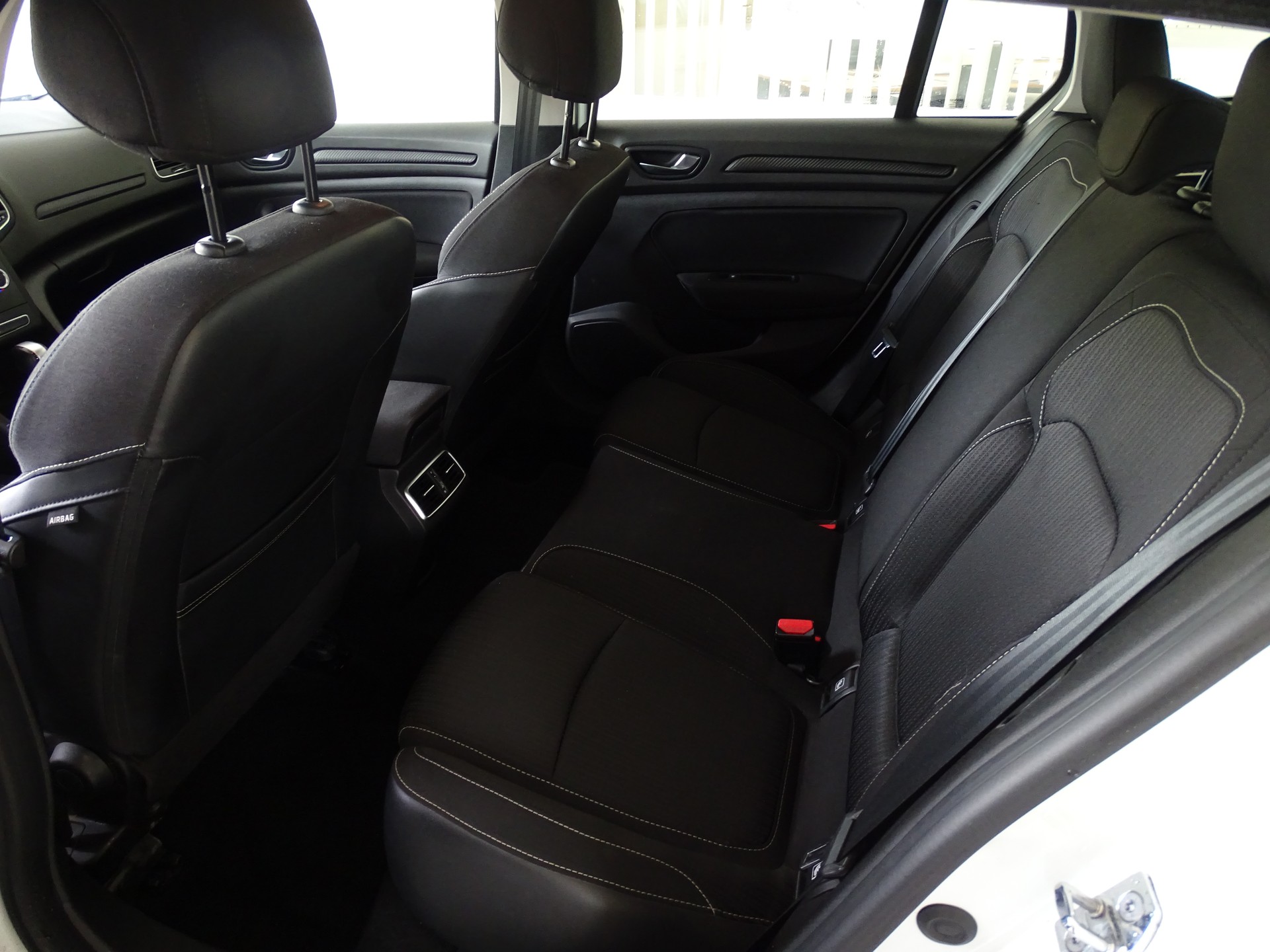 RENAULT Mégane Grandtour 1.5 dCi Business EDC-image-7
