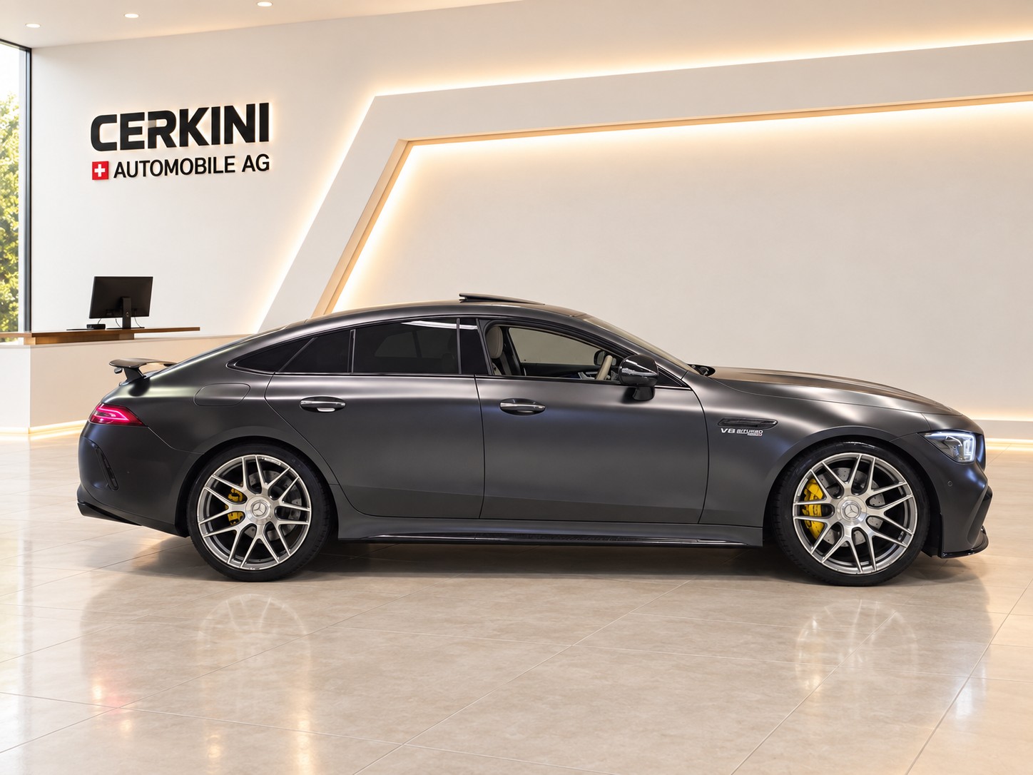 MERCEDES-BENZ AMG GT 4 63 S 4Matic+ Speedshift MCT * CH Fahrzeug * Sonderlackierung * Gratis Service *-showroom-element-3