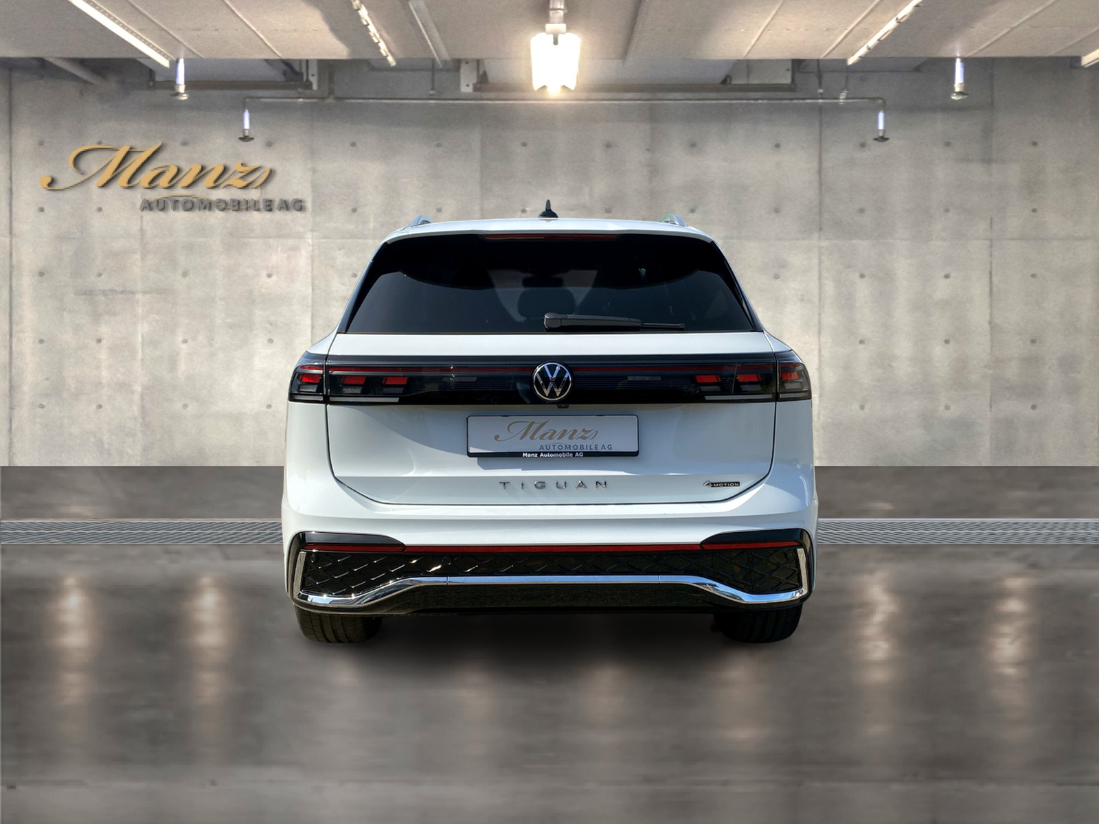 VW Tiguan 2.0 TSI 266PS DSG R-Line 4Motion **Panorama-Schiebe-Hebedach**-image-4