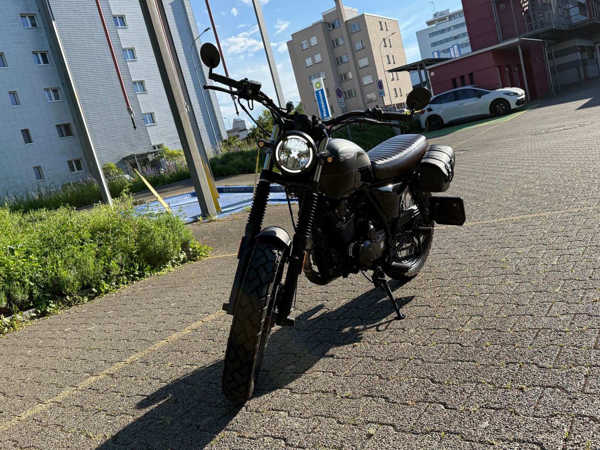 BRIXTON Cromwell 125 CBS