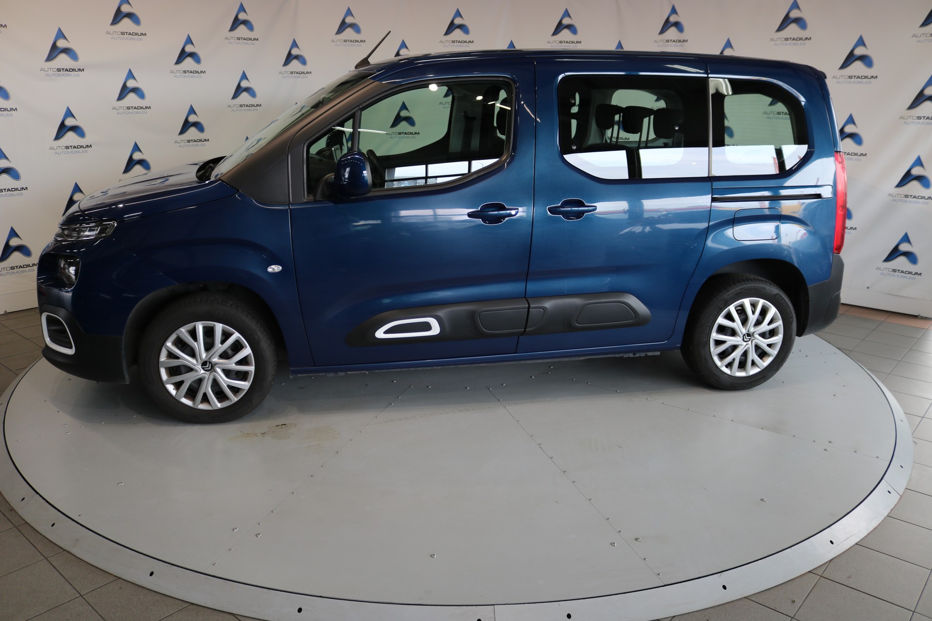 CITROEN Berlingo Feel Pack EAT8-image-16
