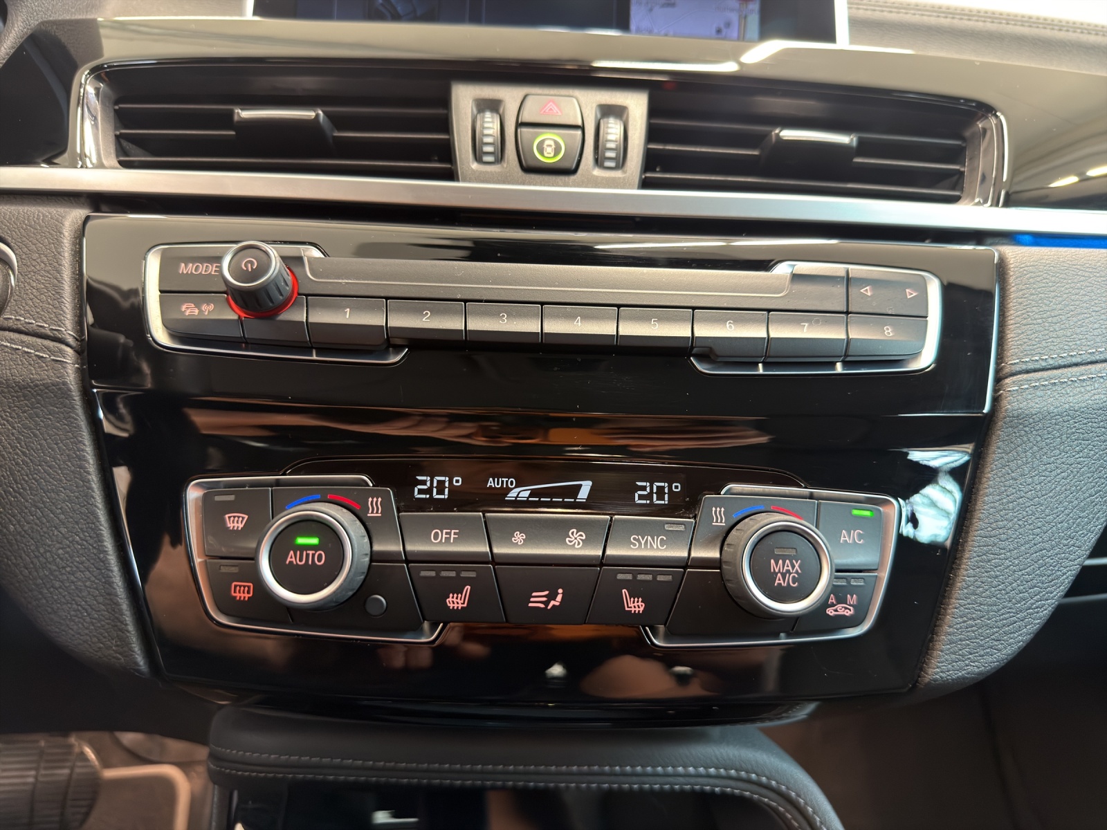 BMW X1 xDrive 25e Sport Line-image-17