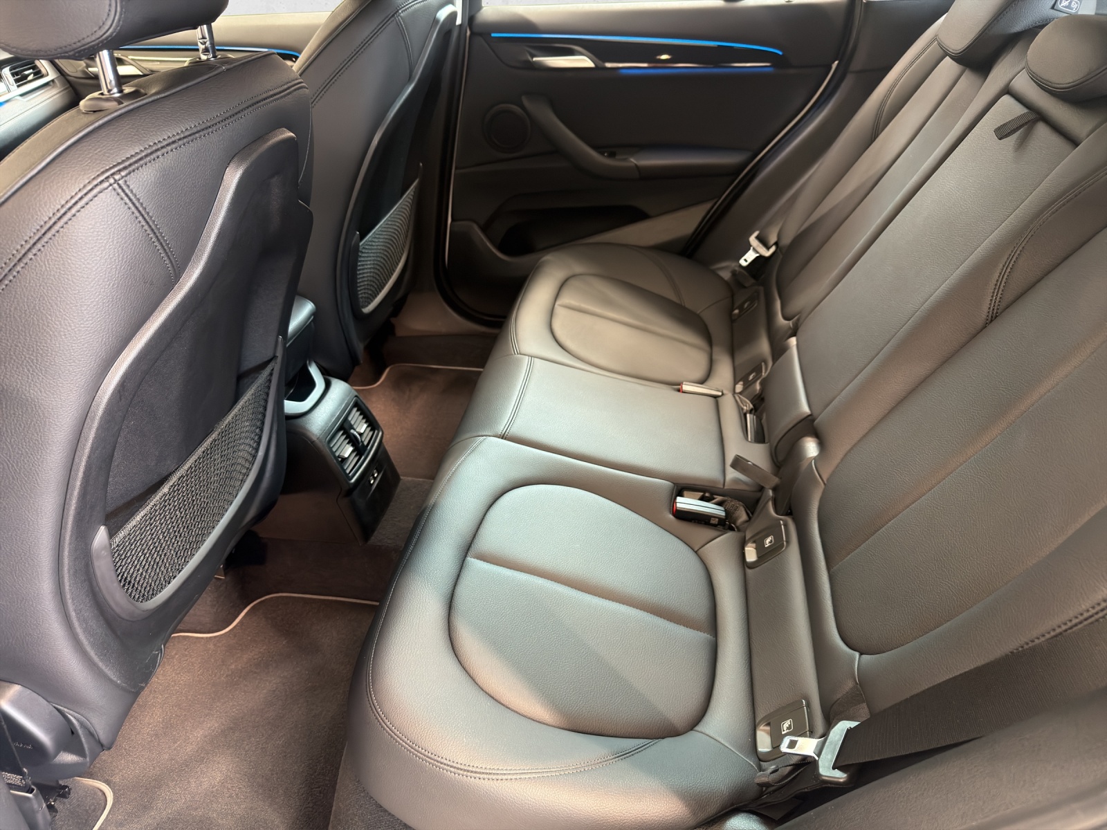 BMW X1 xDrive 25e Sport Line-image-10