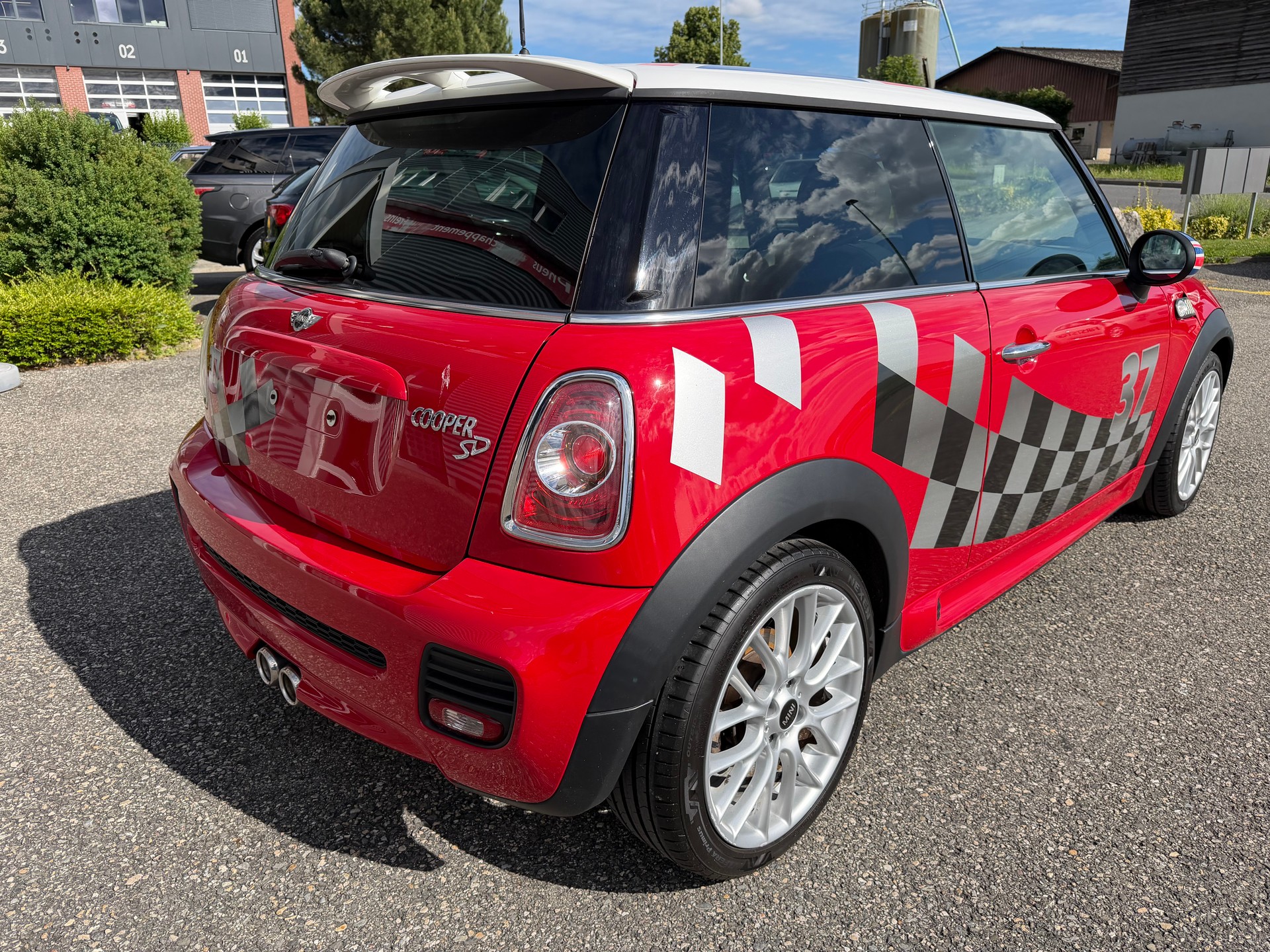 MINI Cooper SD-image-2